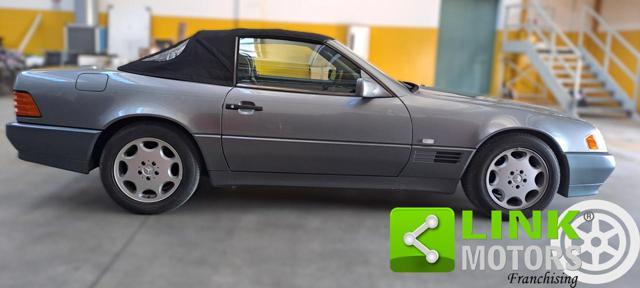 MERCEDES-BENZ SL 300 SL-24