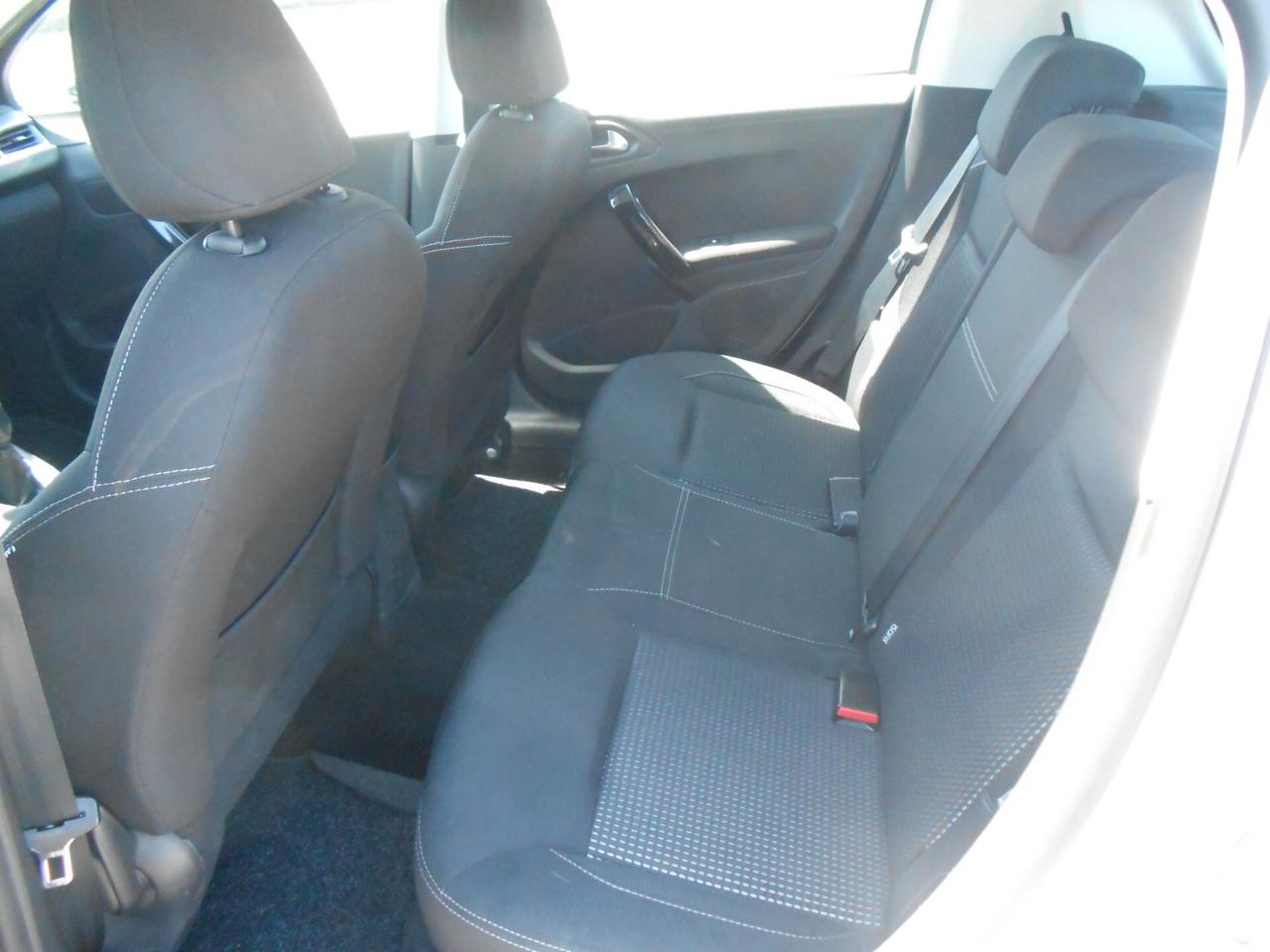 Peugeot 208 PureTech 82 5 porte Allure E6 - NO VINCOLI