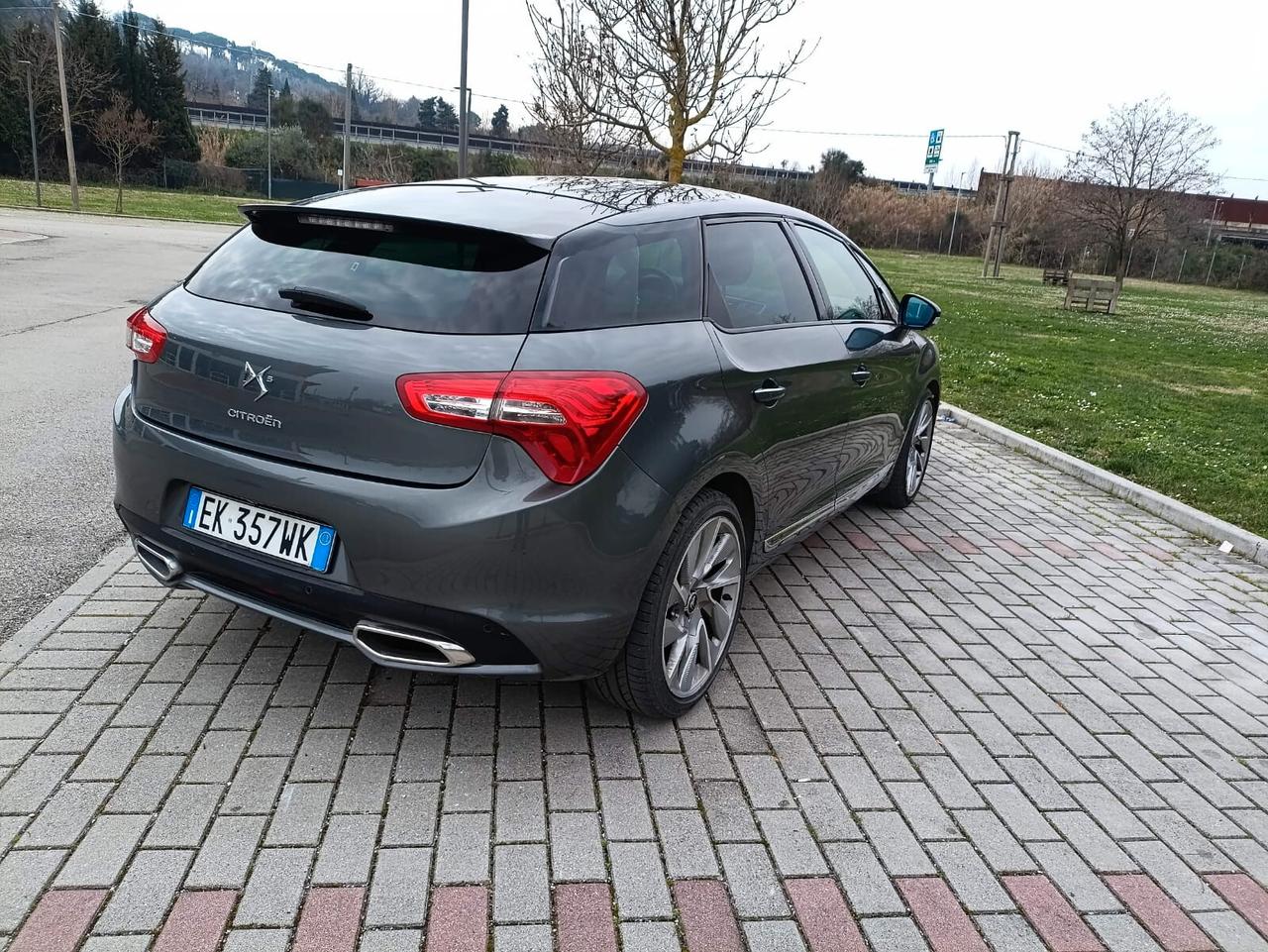 DS 5 2.0 HDi Full Optional