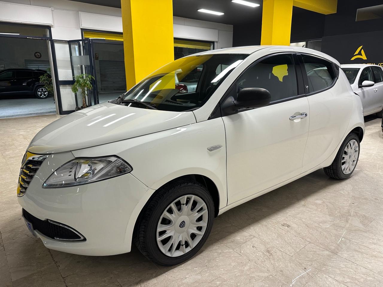 Lancia Ypsilon 1.3 MJT 16V 95 CV 5 porte S&S Gold