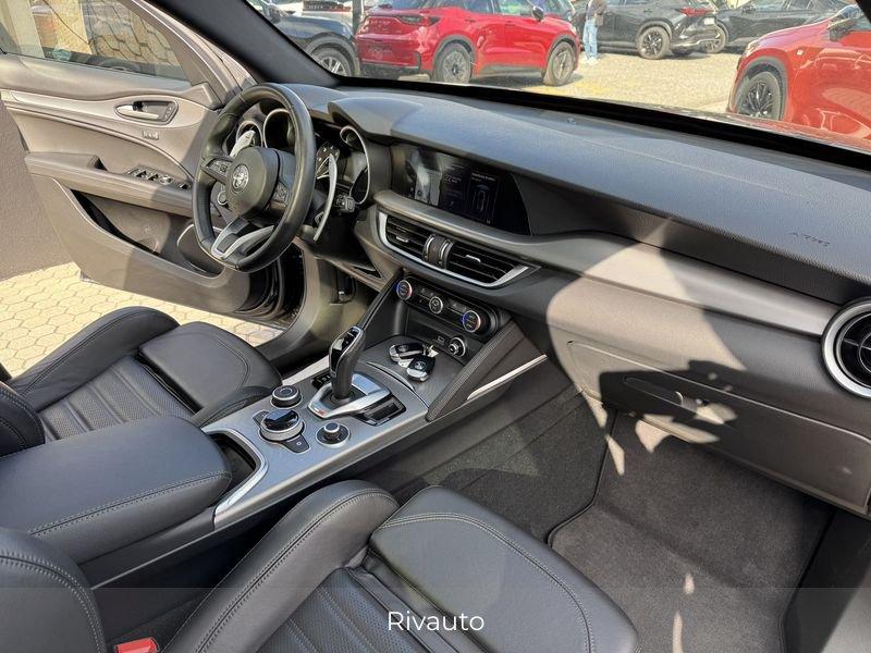 Alfa Romeo Stelvio (TRATTATIVA RISERVATA AD OPERATORI DEL SETTORE)2.2 TD 210 CV Veloce AT8 Q4
