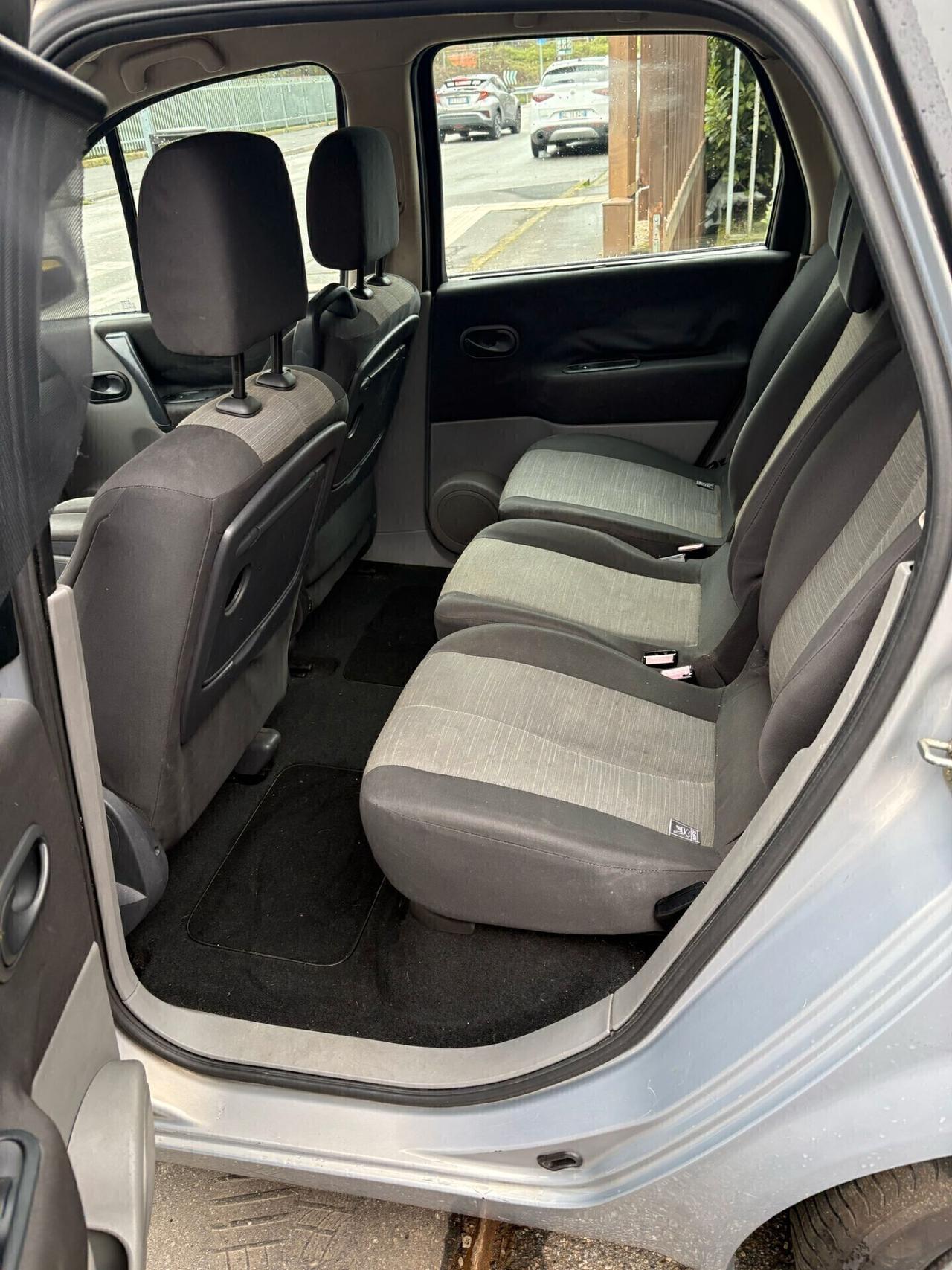 Renault Scenic Scénic 1.6 16V Confort Authentique