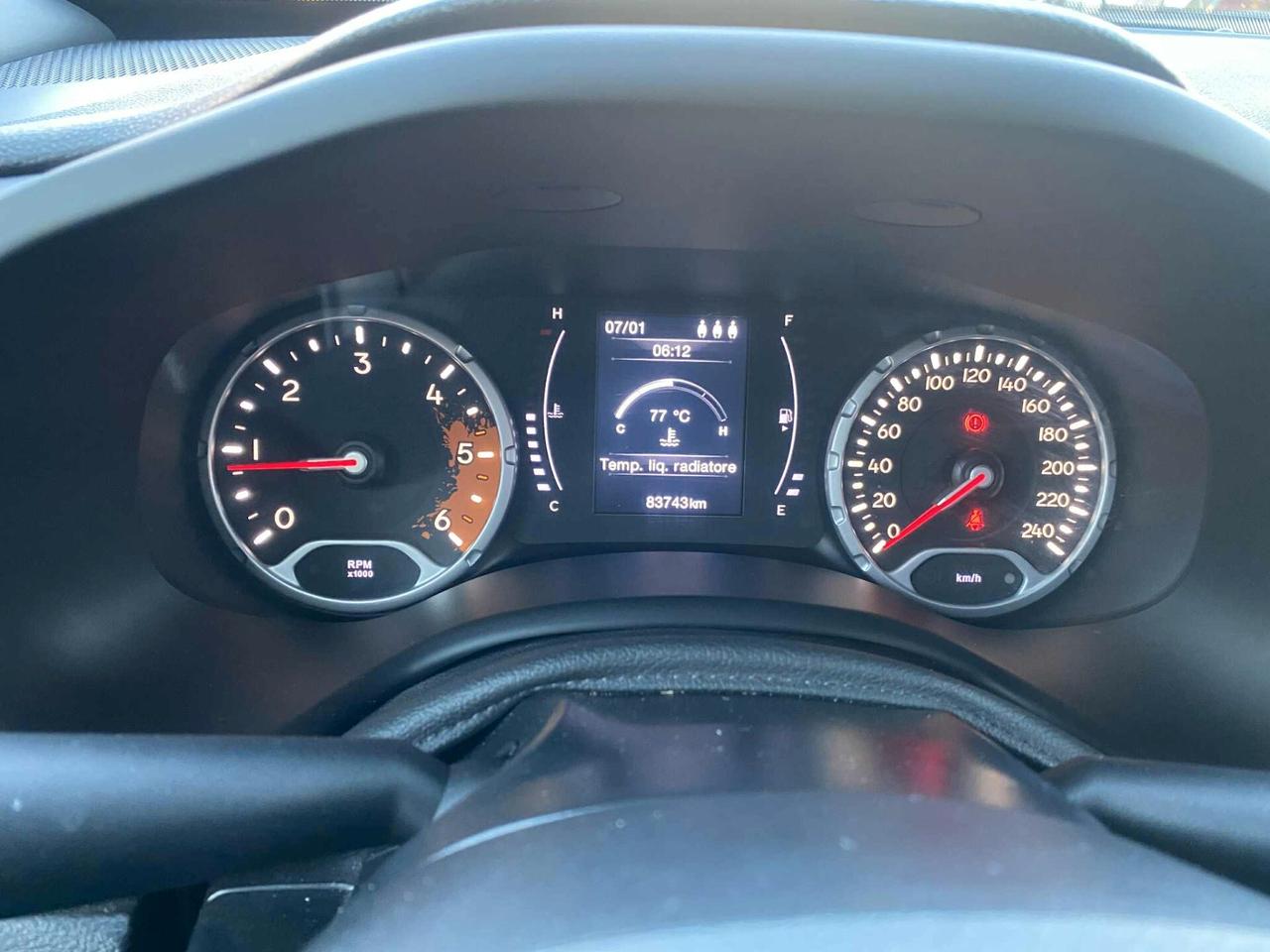 Jeep Renegade 1.6 Mjt 120 CV km 80000 Pari a Nuovo