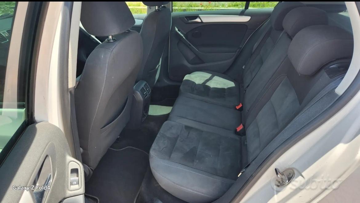 Volkswagen Golf 6 1.6 TDI 105 cv 5p. Highline
