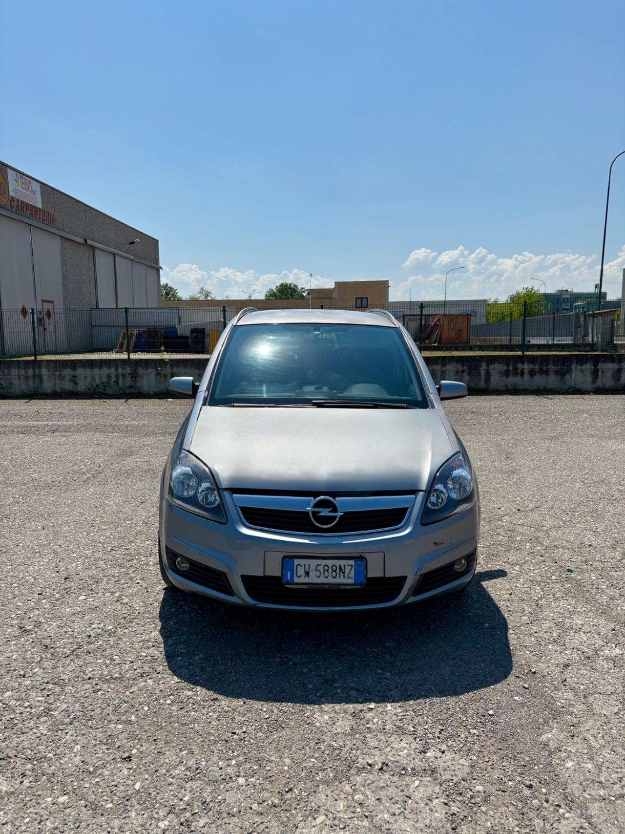Opel Zafira 1.9 CDTI 120CV Cosmo