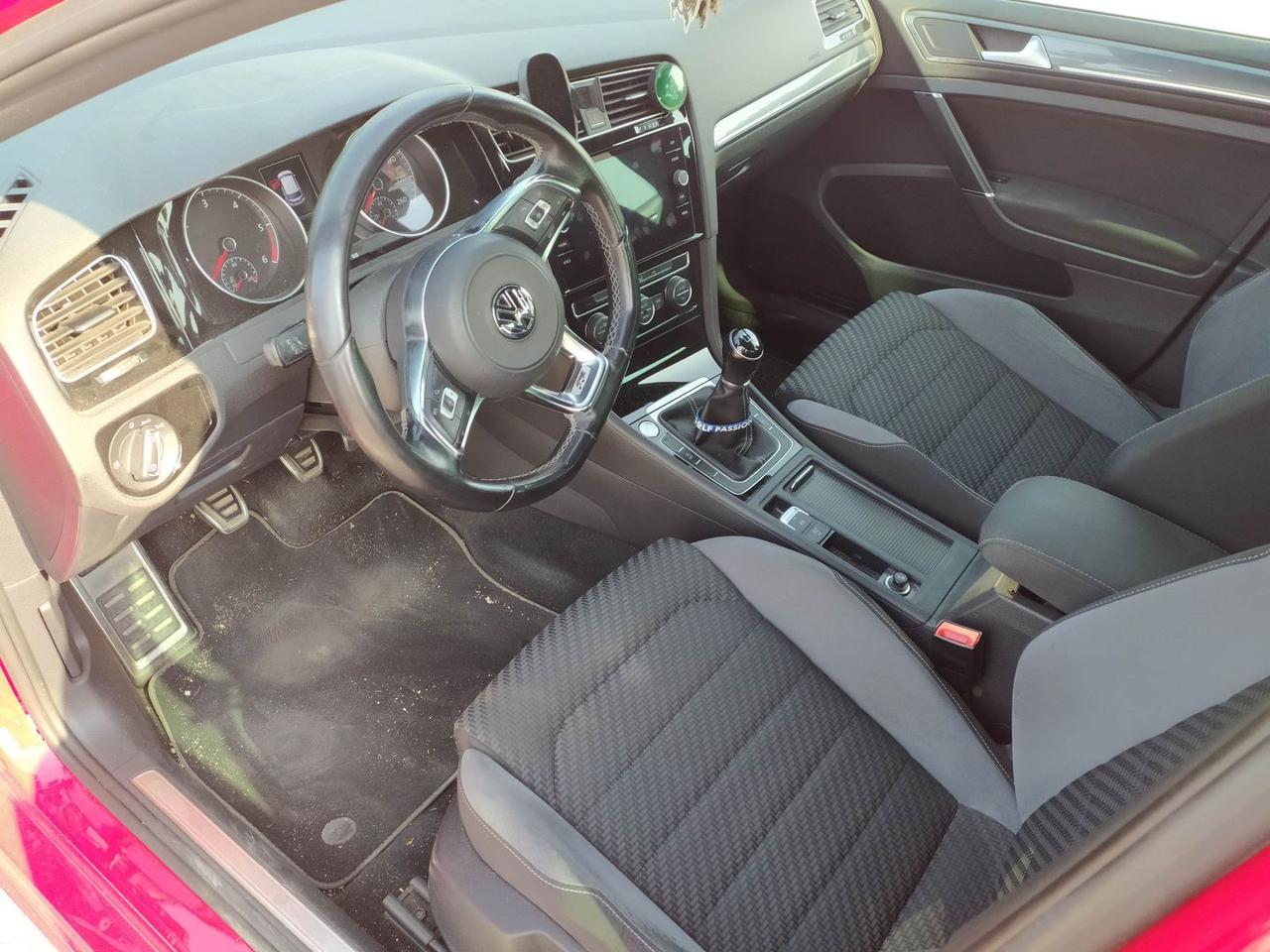 Volkswagen Golf Highline 1.6 TDI BlueMotion #5819