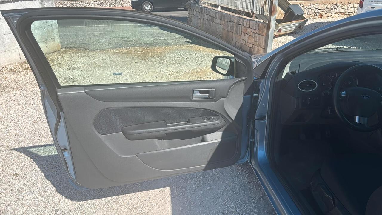 Ford Focus C-Max 2.0 TDCi (136CV) Coupé