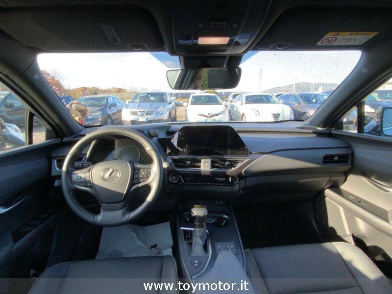 Lexus UX Hybrid Design