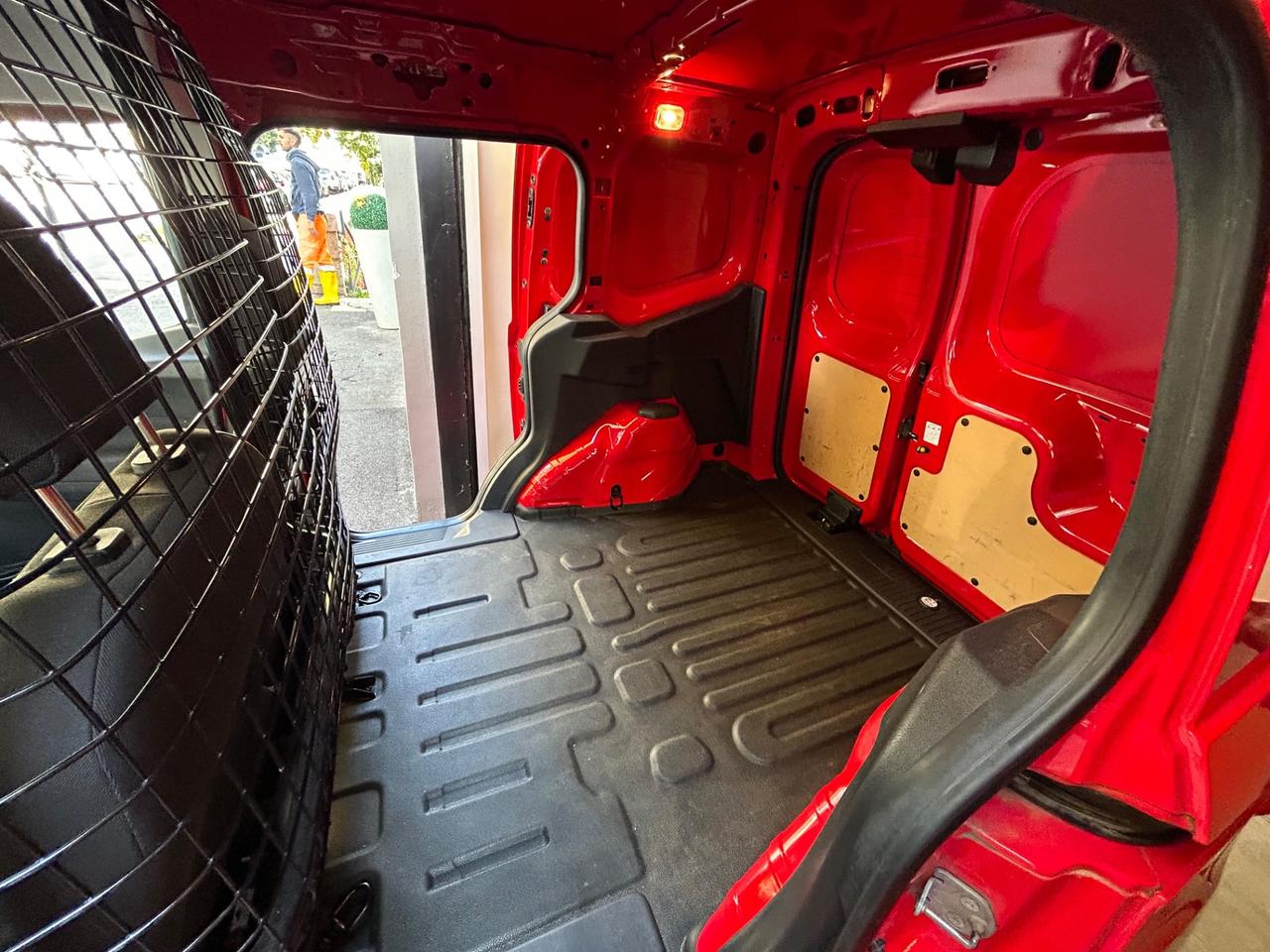 Ford Tourneo Courier 1.5 TDCI 100cv VANTREND | PREZZO PIÙ IVA!!!
