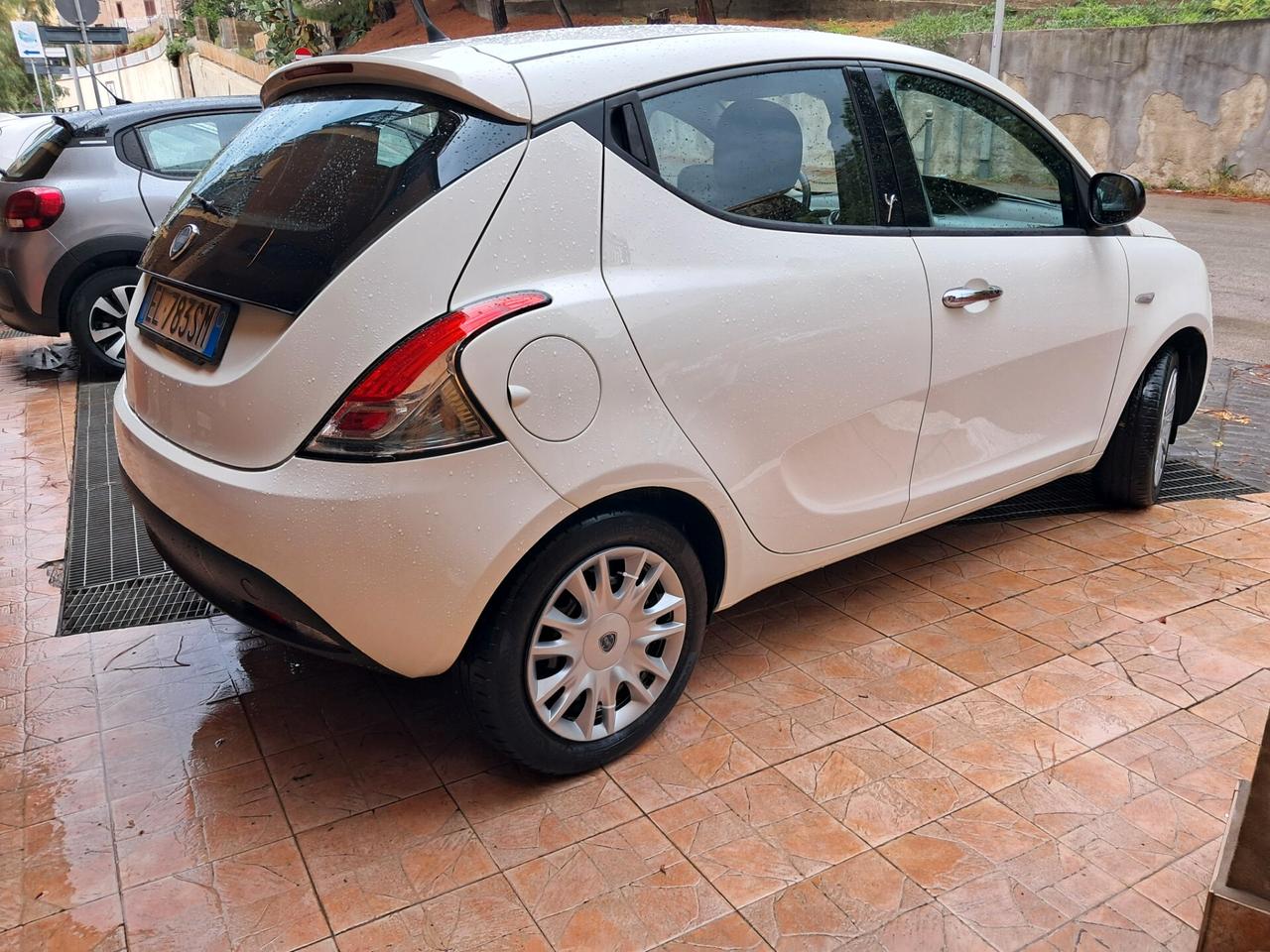 Lancia Ypsilon 1.3 MJT 16V 95 CV 5 porte S&S Gold