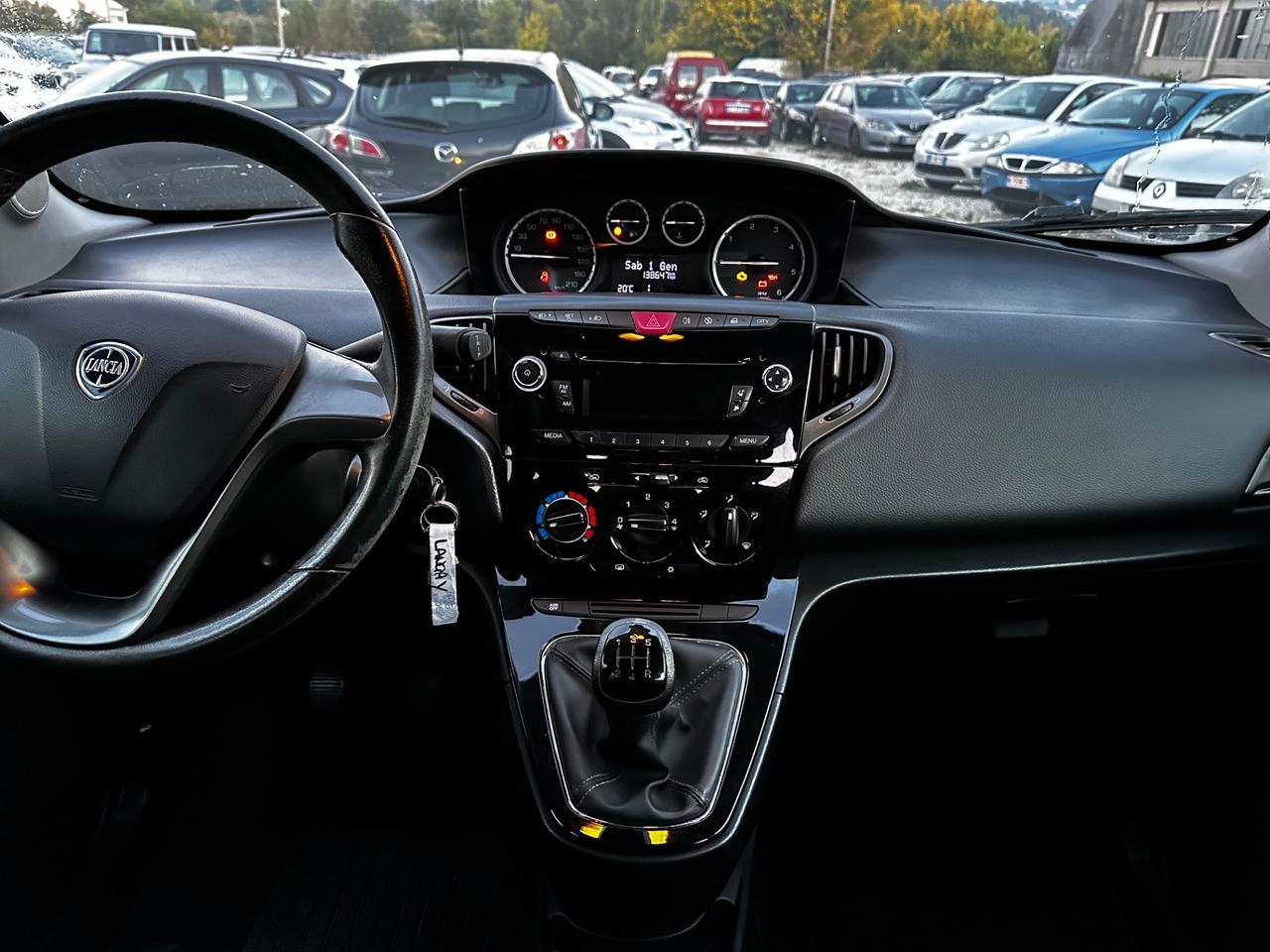 Lancia Ypsilon 1.3 MJT 16V 95 CV 5 porte S&S Silver