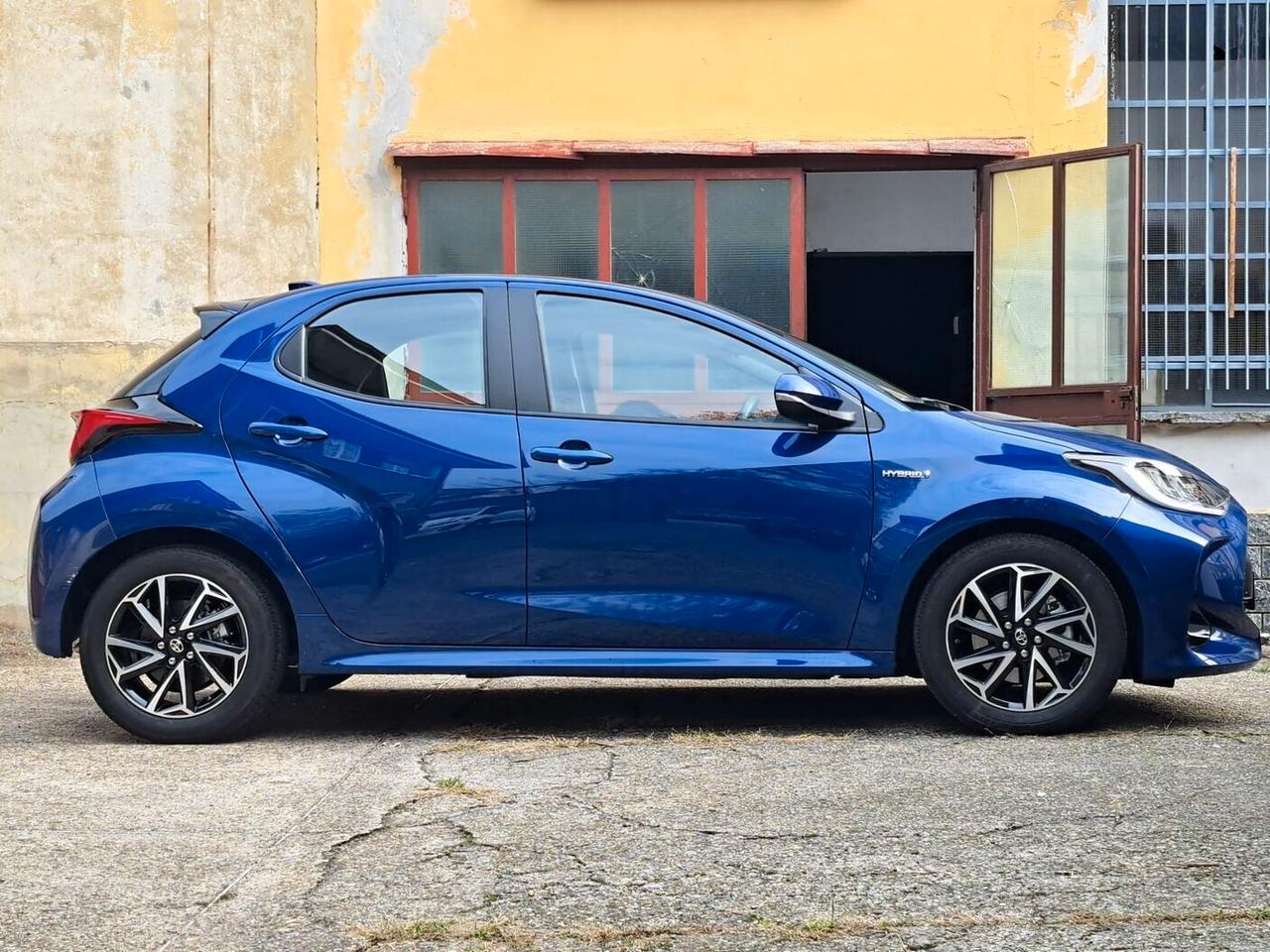 Toyota Yaris 1.5 Hybrid 5P Trend * 8.000 KM *