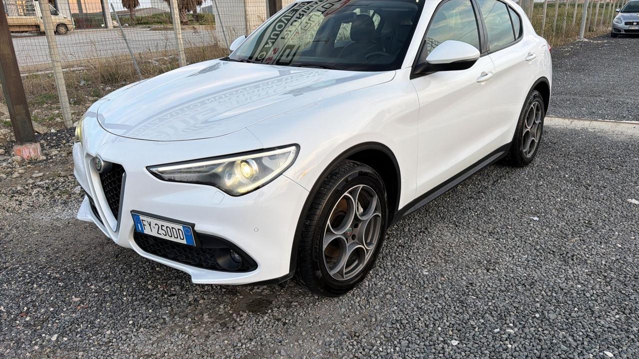Alfa Romeo Stelvio 2.2 Turbodiesel 190 CV AT8 RWD Super