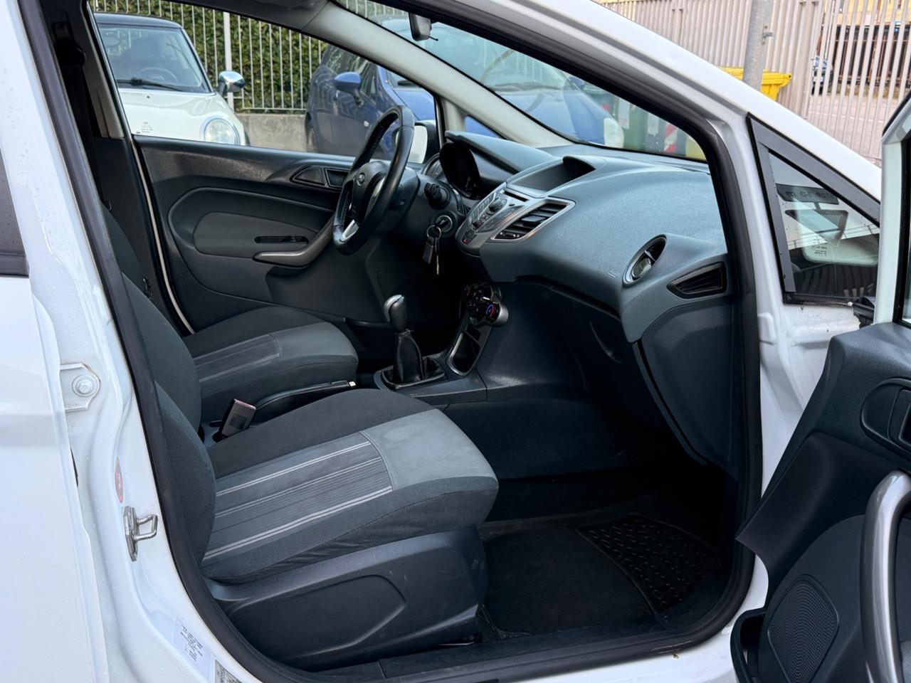 Ford Fiesta 1.4 5 porte Bz.- GPL Titanium