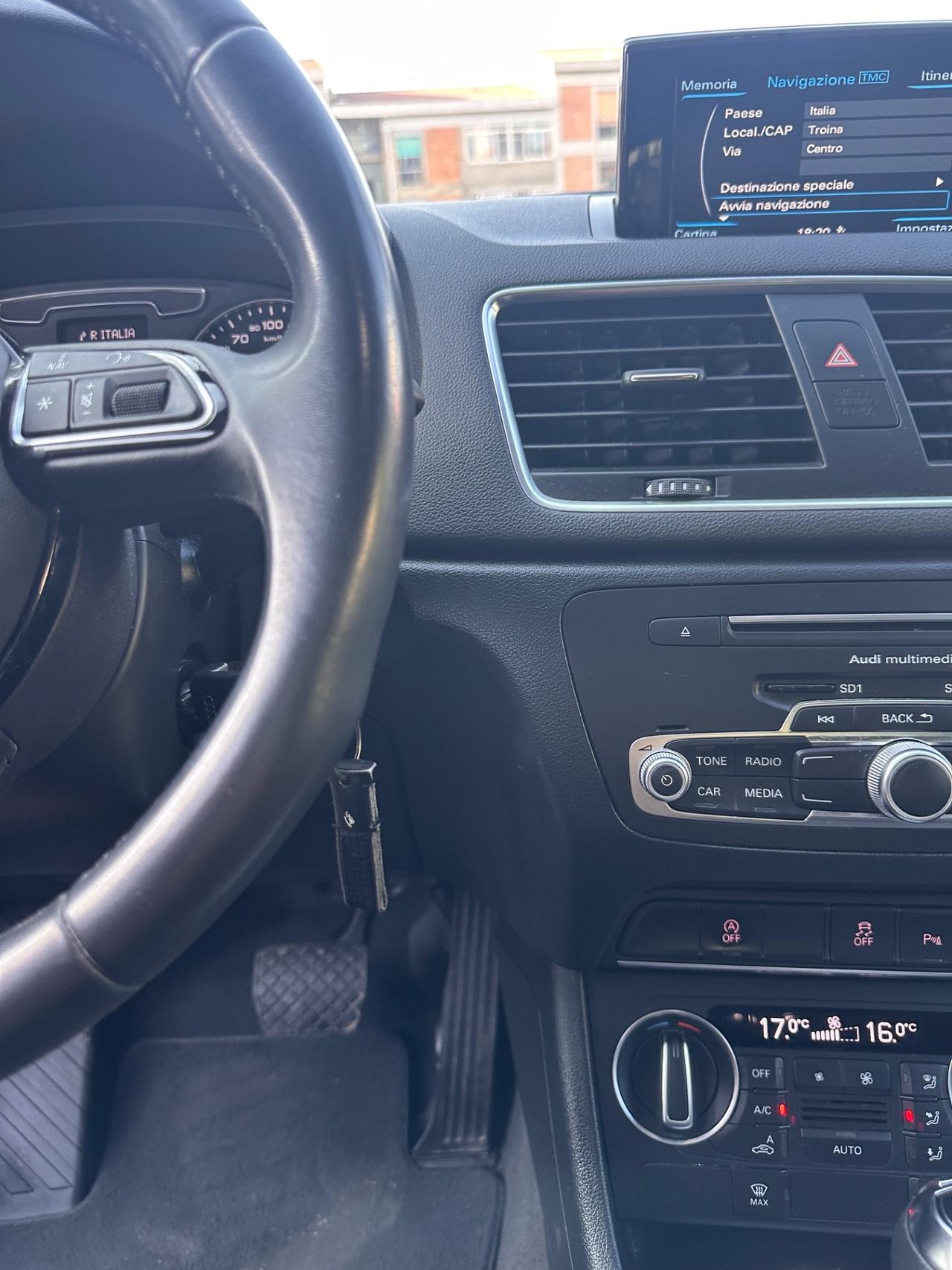 Audi Q3 2.0 TDI 120 CV Sport