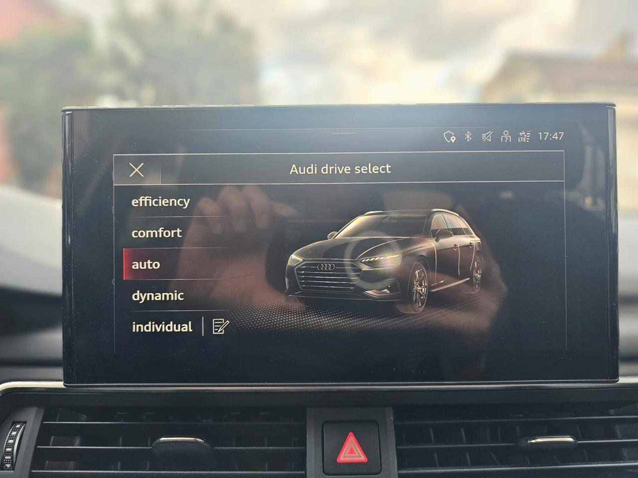 Audi A4 40 TDI quattro S tronic Business Advanced