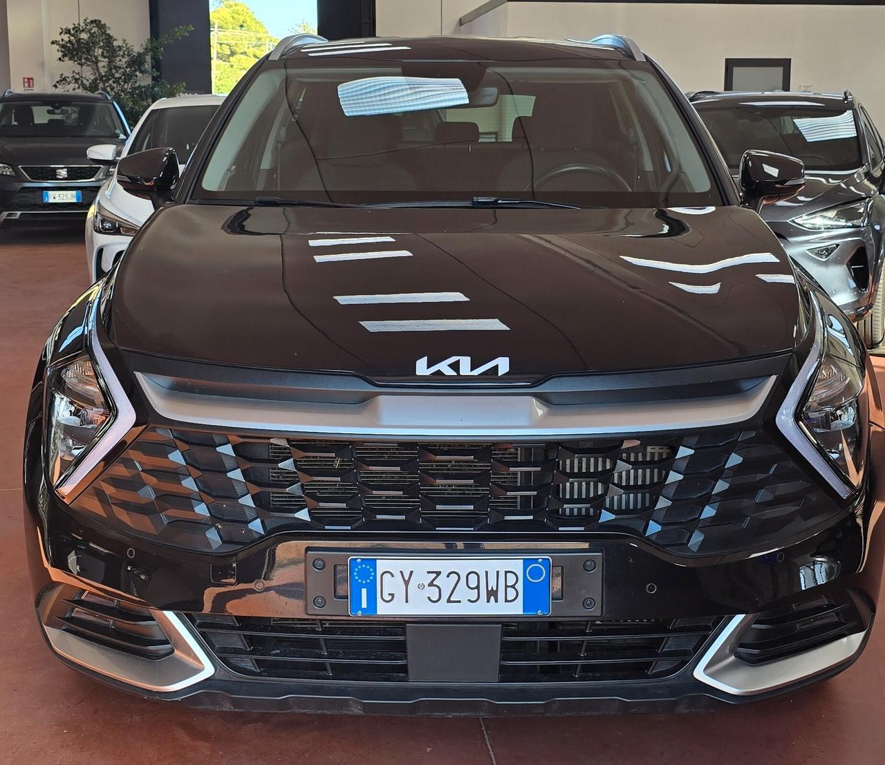 Kia Sportage 1.6 T-GDi HEV 239 CV (176 kW) AT6 AWD – Il SUV Premium Tecnologico Integrale