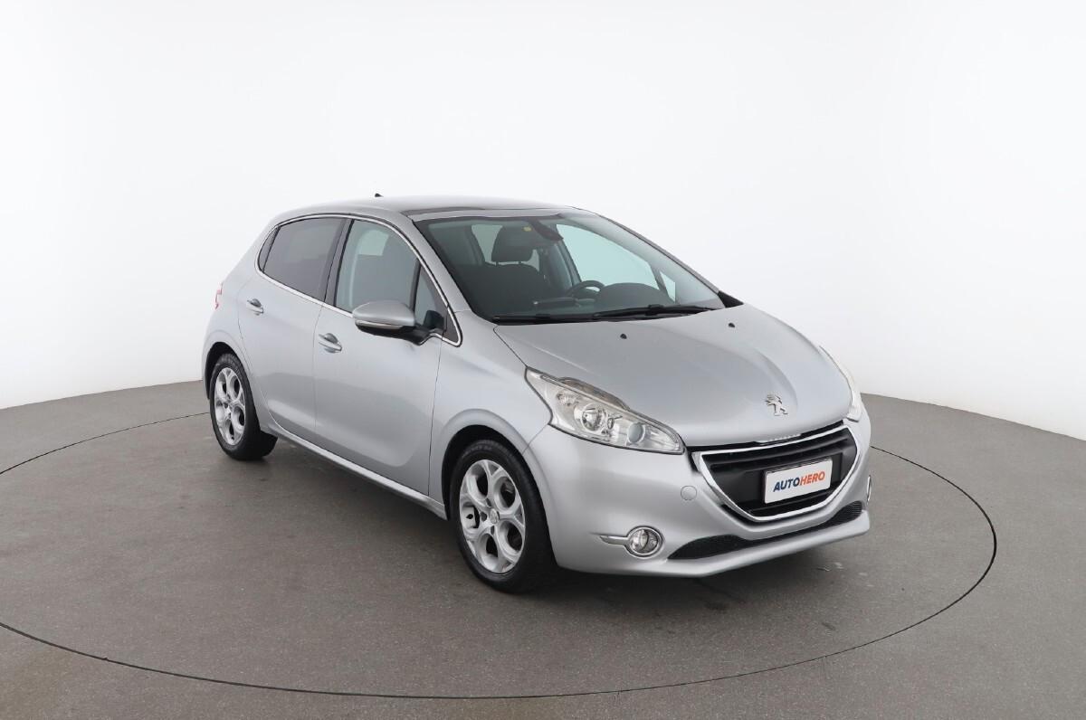 Peugeot 208 PureTech 82 5 porte Allure