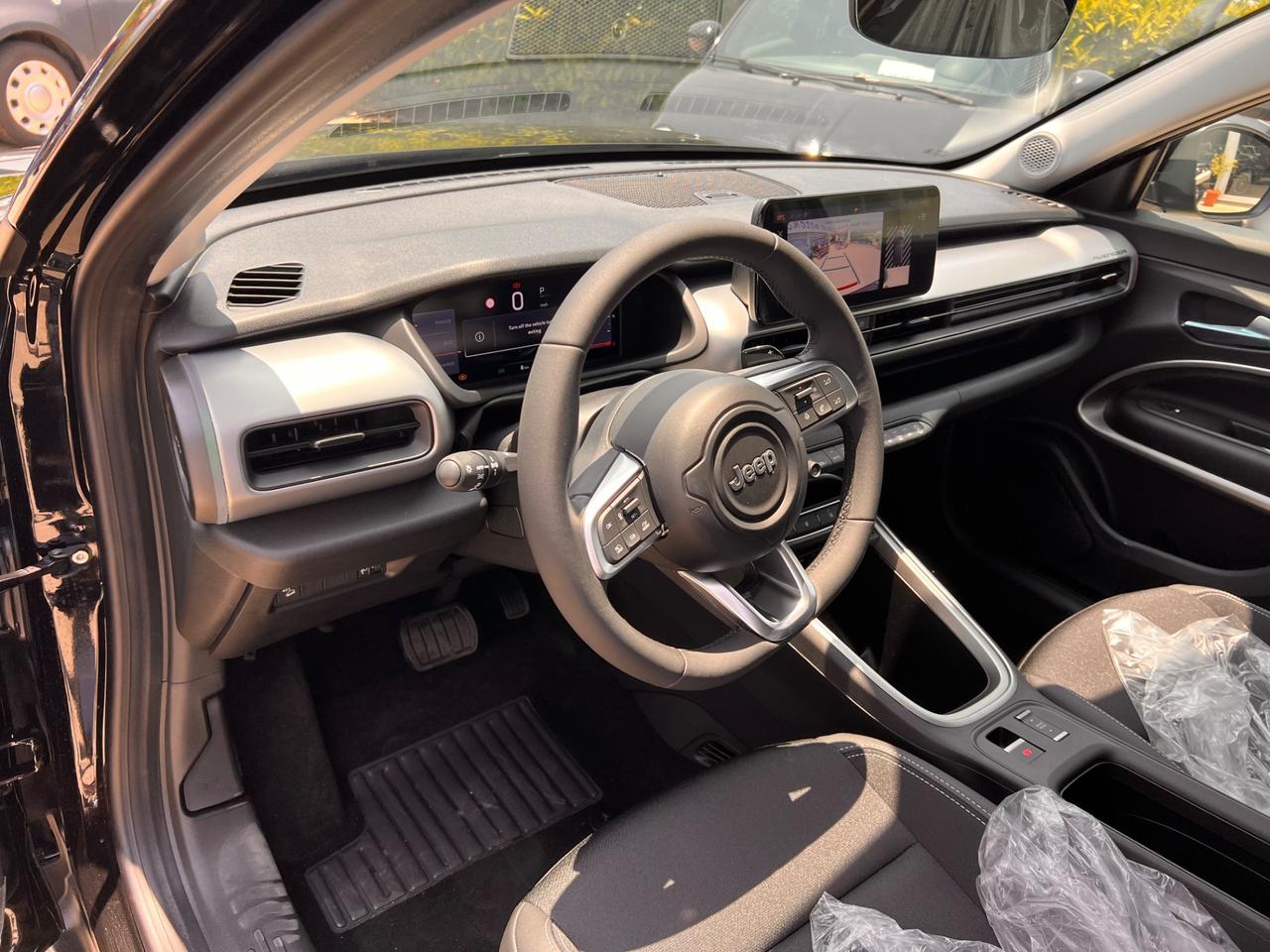Jeep Avenger 1.2 Turbo 100 CV MHEV Summit a 279 al mese