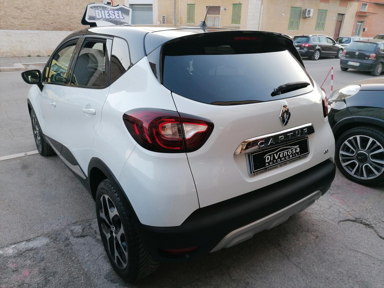 Renault Captur dCi 8V 110 CV Start&Stop Energy Initiale Paris