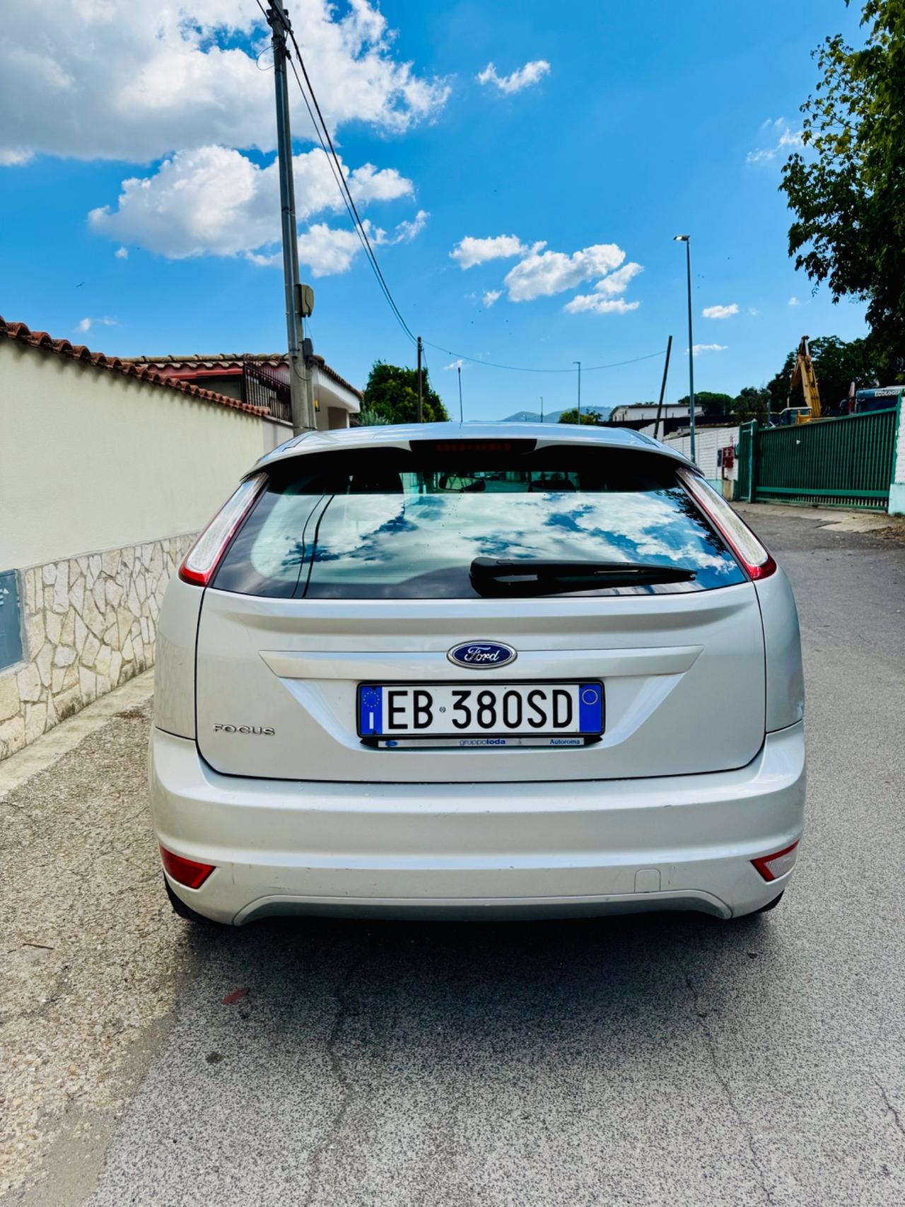 Ford Focus 1.6 (115CV) 5p. Bz.- GPL Titanium