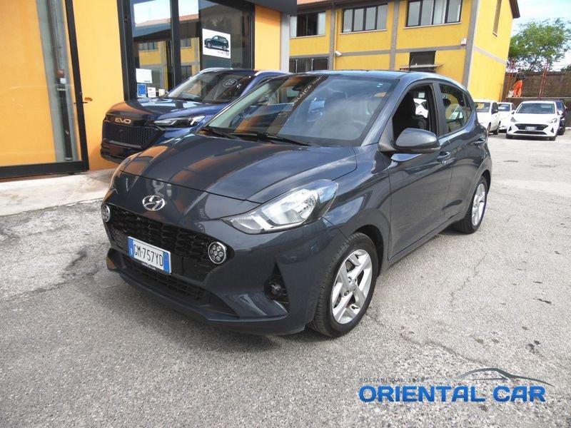 Hyundai i10 1.0 MPI Tech + CONNECT PACK SOLO 20.900 KM
