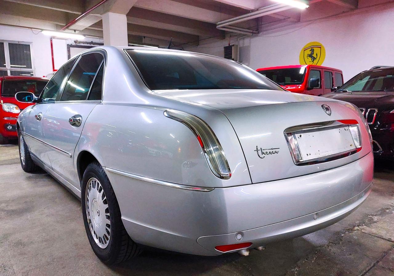 Lancia Thesis 2.0 TURBO SOFT 20V EMBLEMA PELLE NAVI TELEFONO ORIGINALE