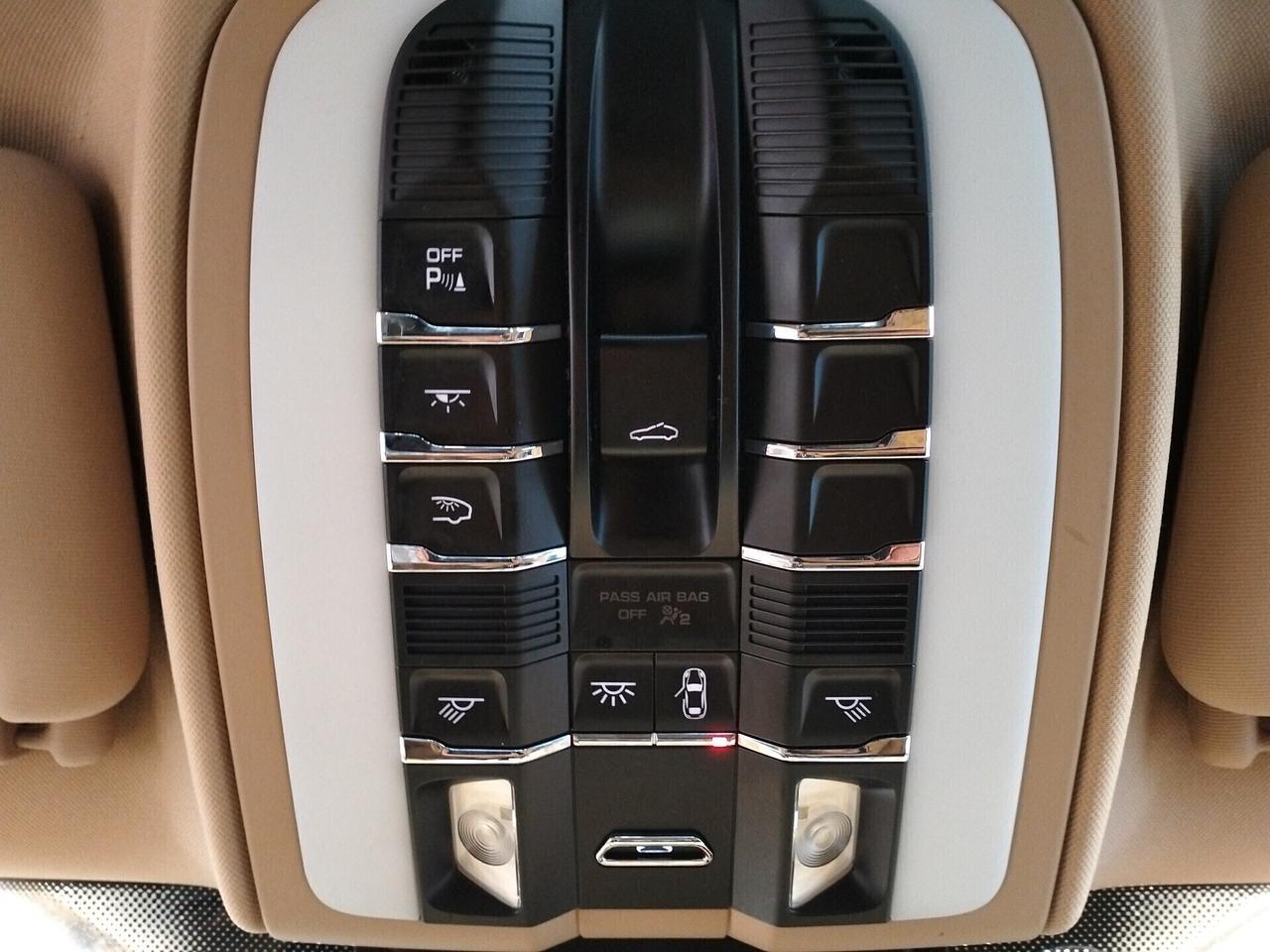Porsche Cayenne 3.0 tiptronic