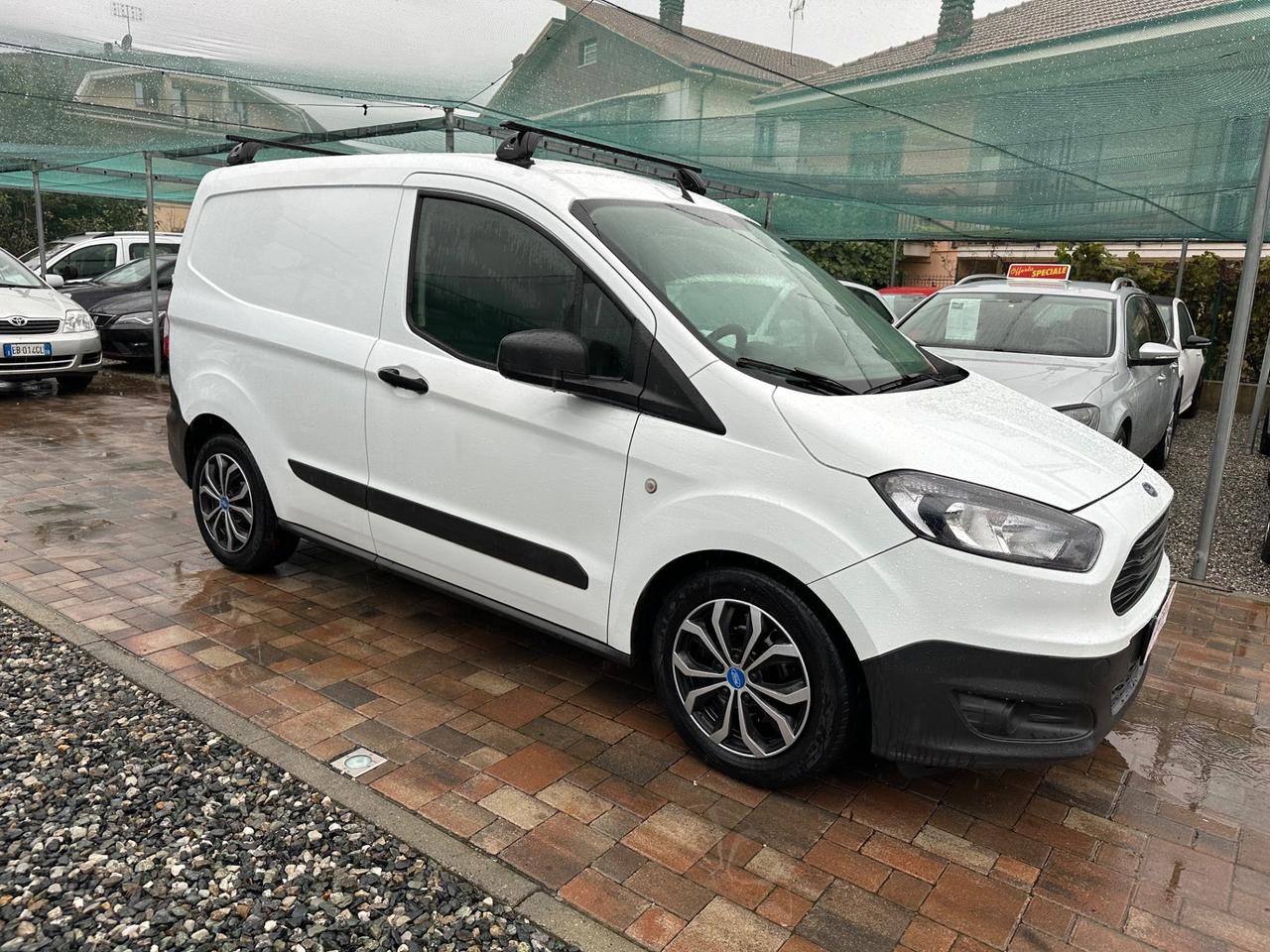 Ford Transit courier