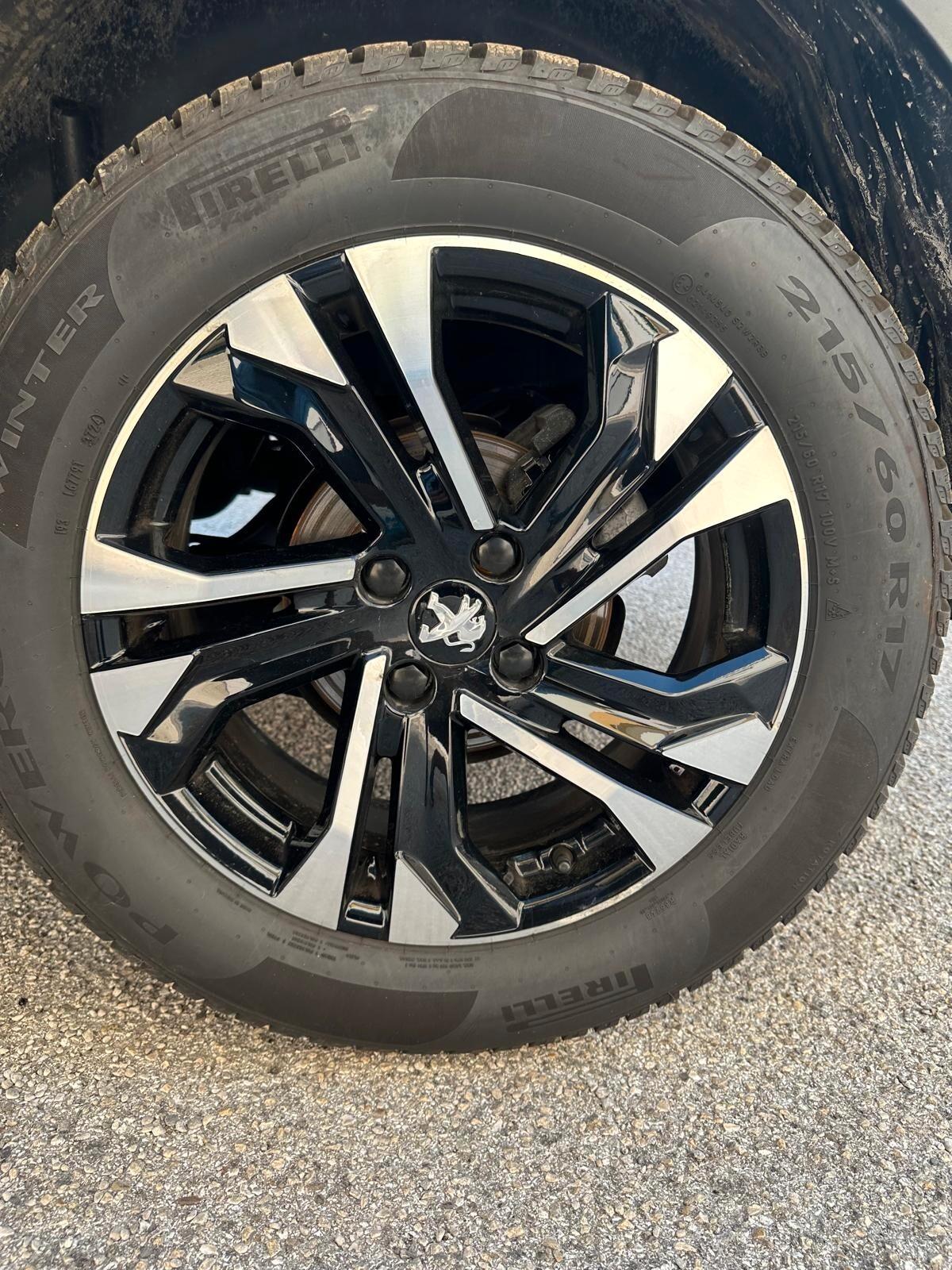 Peugeot 2008 BlueHDi 100 S&S Allure