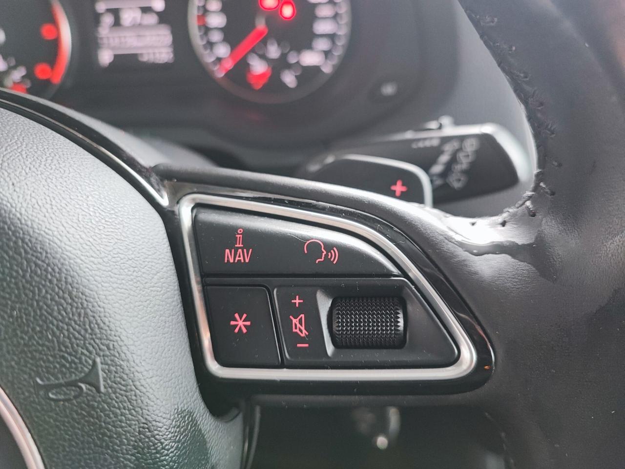 Audi Q3 2.0 TDI S tronic Business SPORT