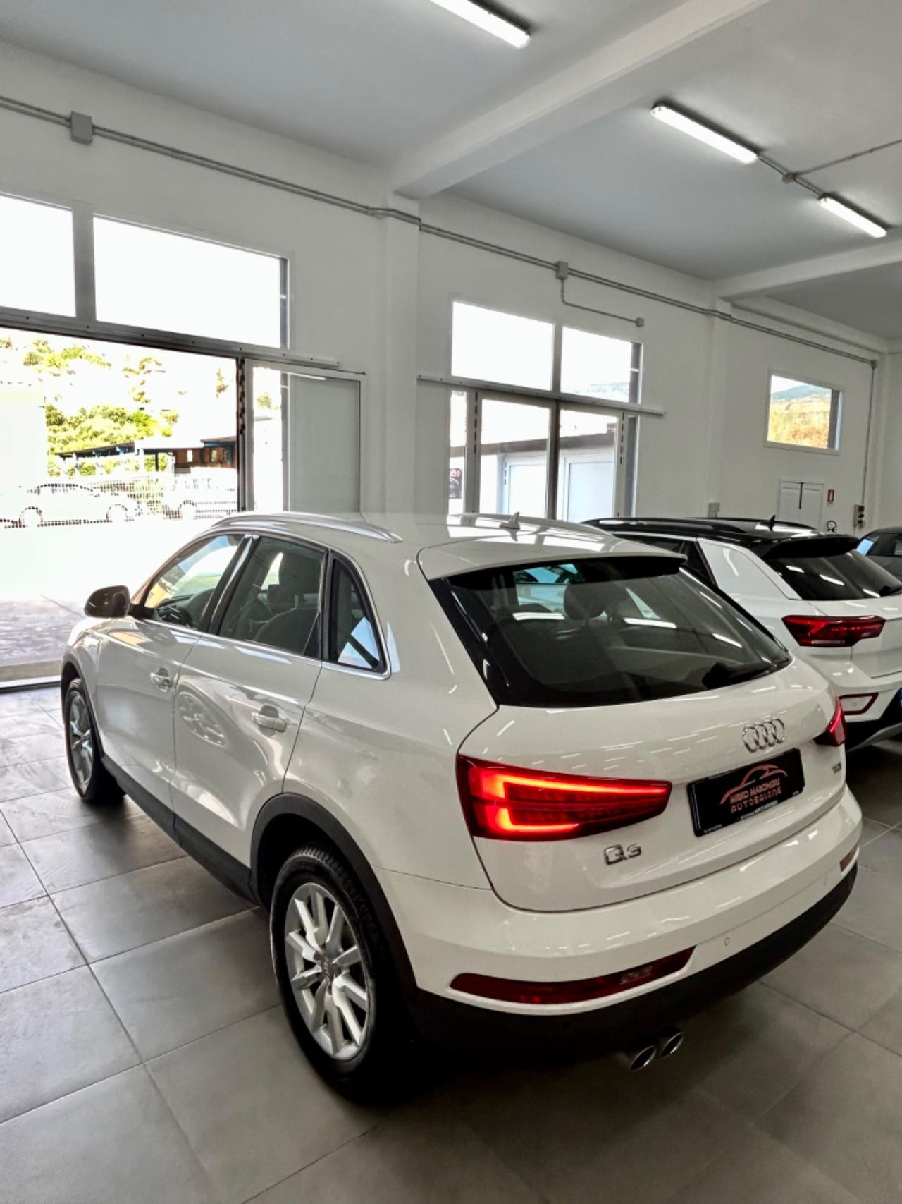 Audi Q3 2.0 TDI 120 CV Sport FINANZIABILE
