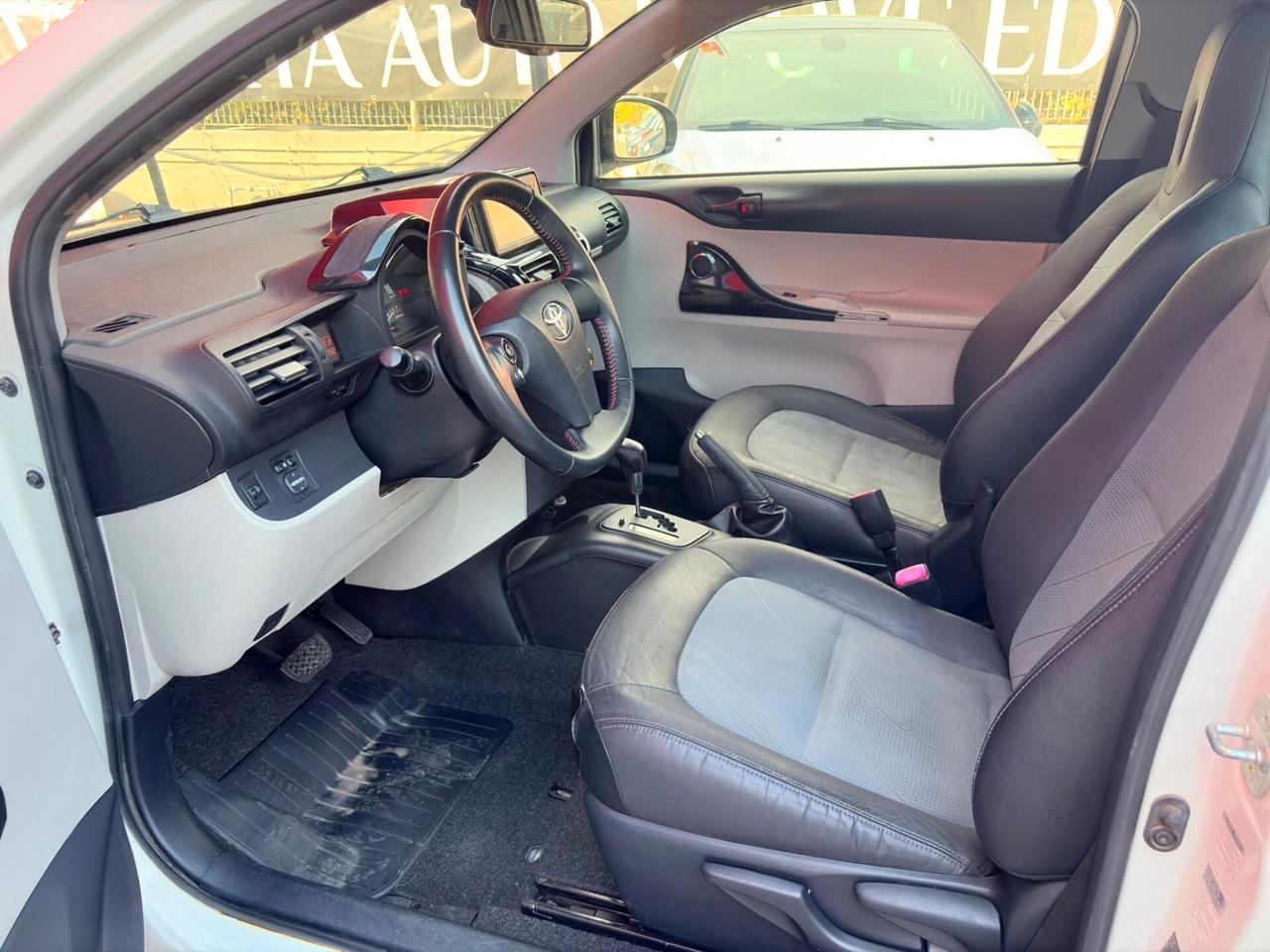 Toyota iQ 1.3 CVT Style