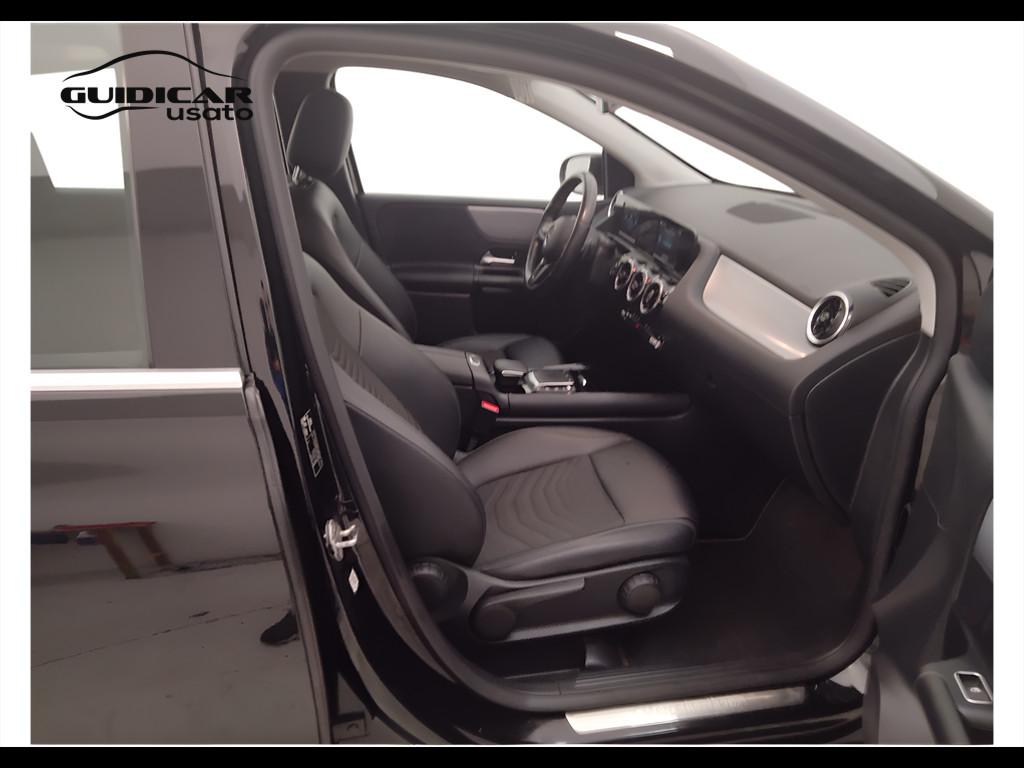 Mercedes-Benz Classe B - W247 2018 - B 180 d Sport auto