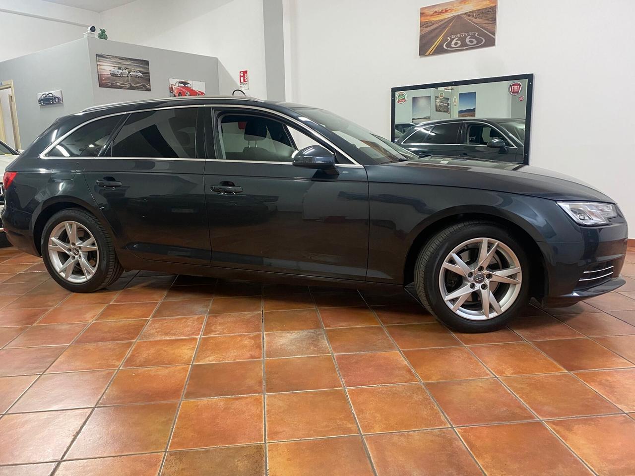 AUDI A4 2.0 TDI 150 CV S TRONIC BUSINESS SPORT