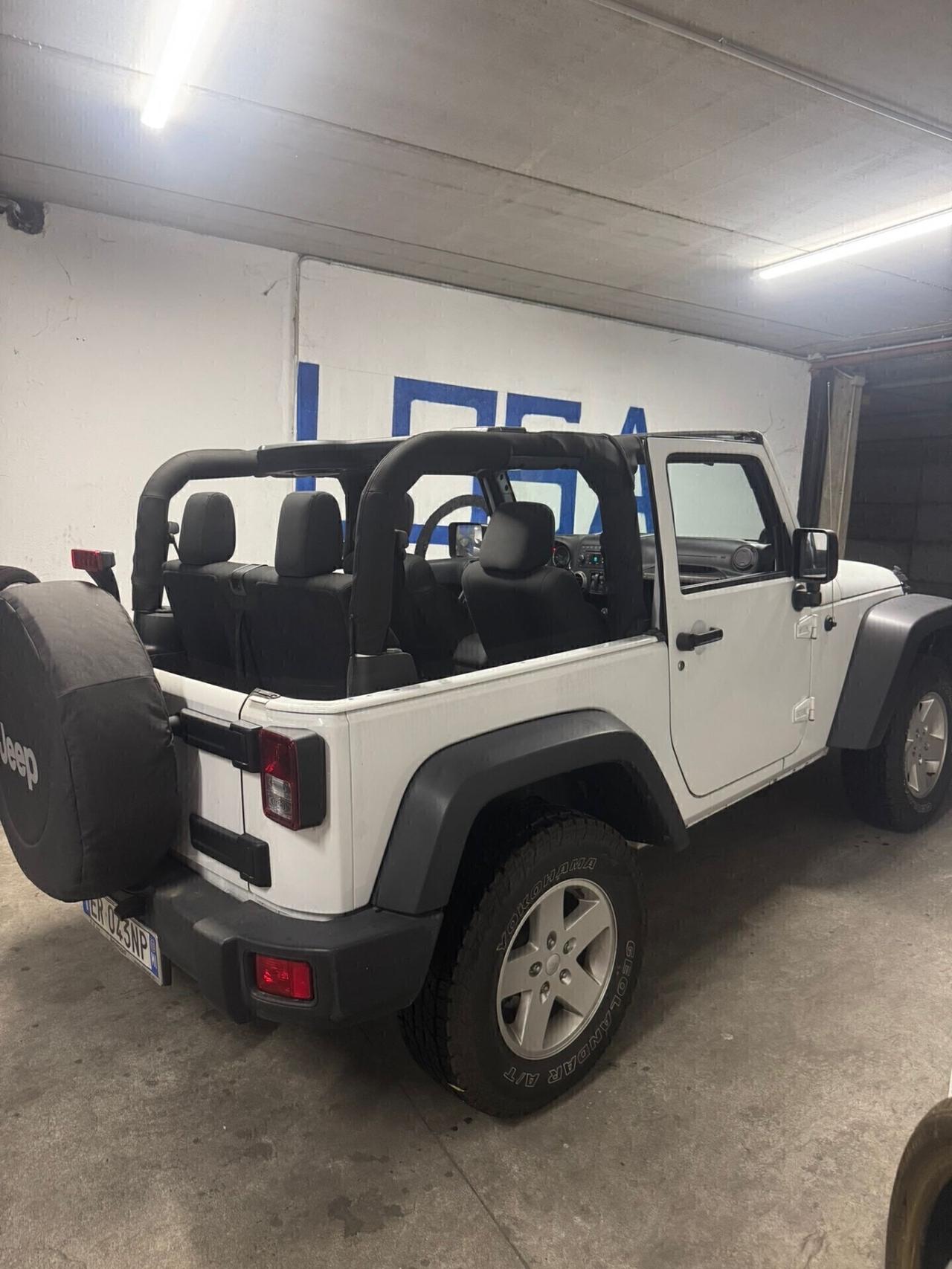 Jeep Wrangler 2.8 CRD DPF Sahara Auto 2013