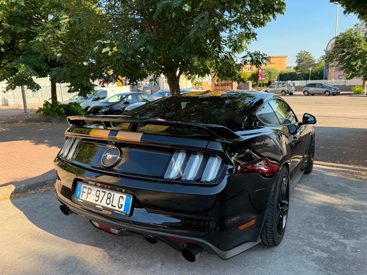 Ford Mustang km.42.000! AUTOM. 6M 317 HP