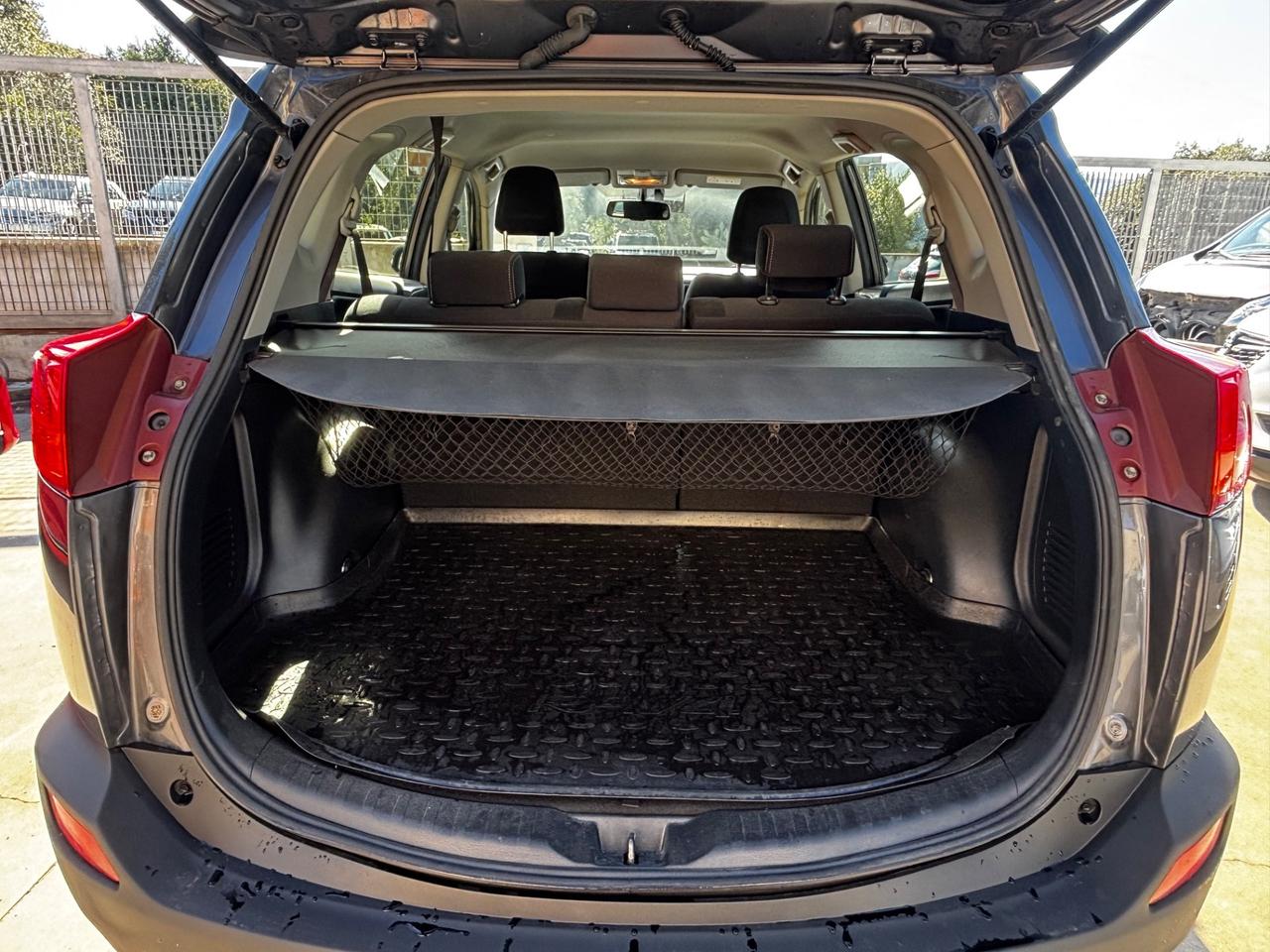 Toyota RAV 4 RAV4 2.0 D-4D 2WD