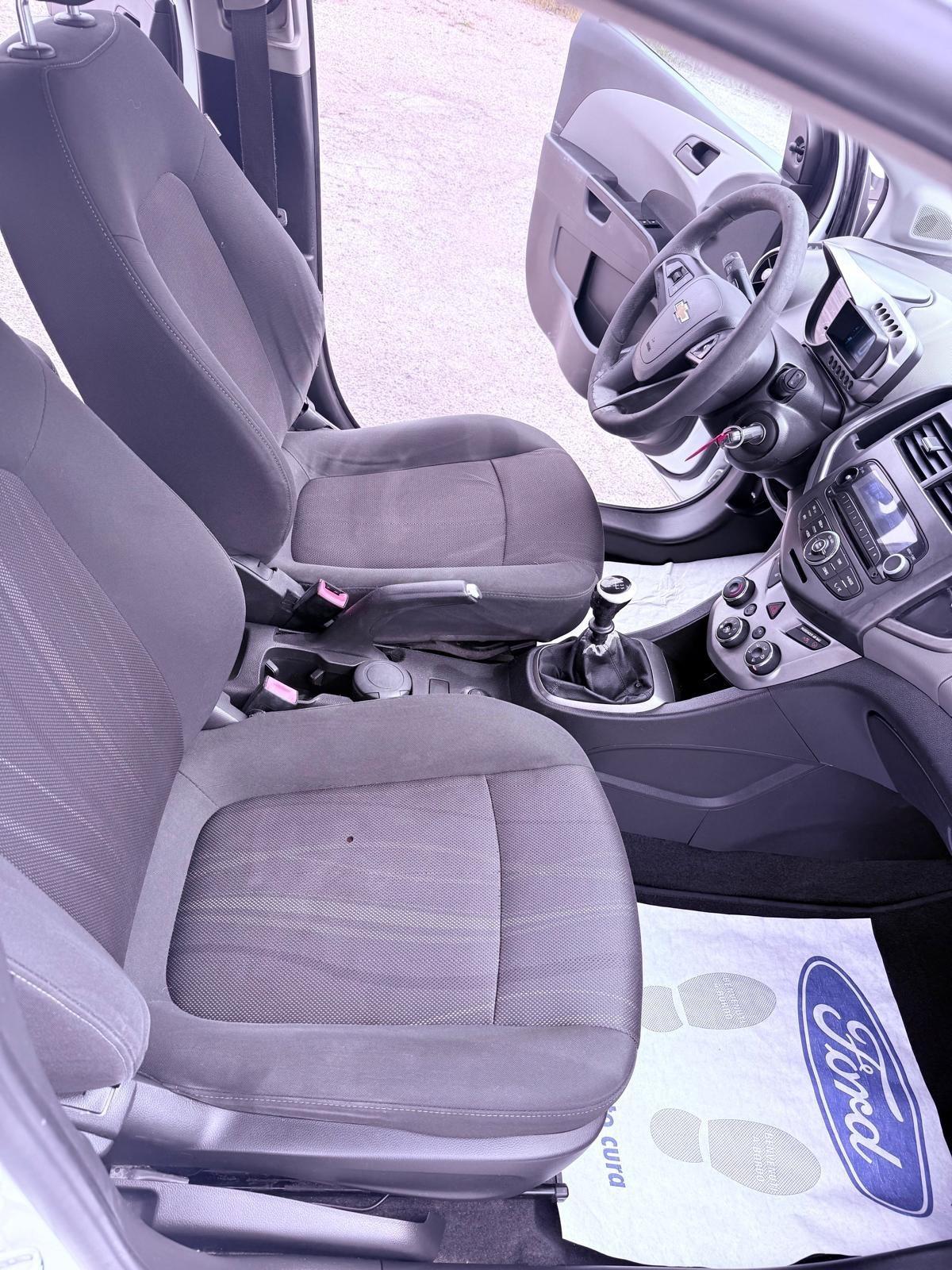 Chevrolet Aveo 1.2 86CV 5 porte Ok neopatentati