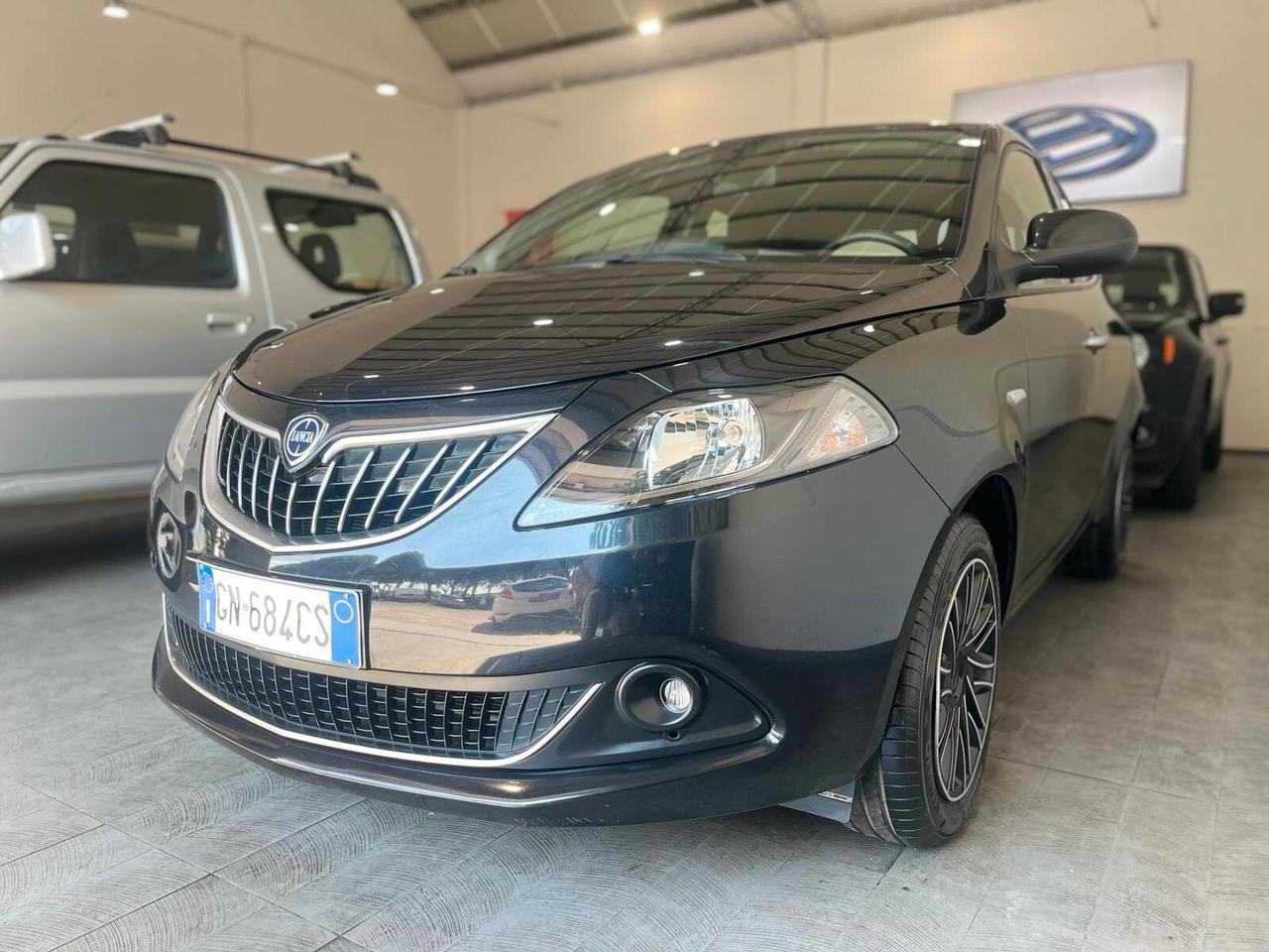 LANCIA YPSILON 1.0 FIREFLY 5 porte Hybrid *GOLD* 2/2023 67MILAKM