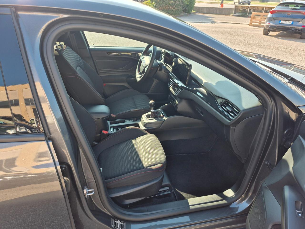 Ford Focus 1.0 EcoBoost Hybrid 125 CV 5p. ST-Line