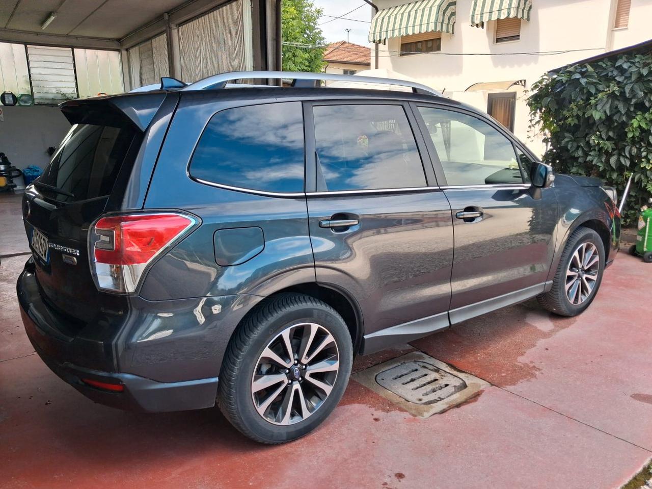 Subaru Forester 2.0d Sport Unlimited lineartronic my16