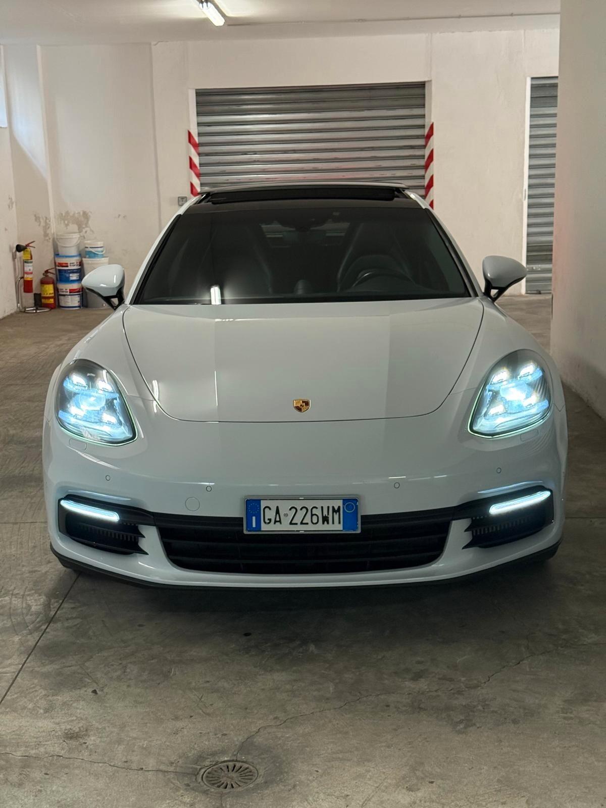 Porsche Panamera 2.9 4 E-Hybrid 10 years Edition