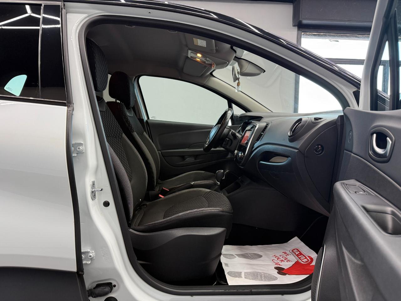 Renault Captur dCi 8V 90 CV EDC Initiale Paris