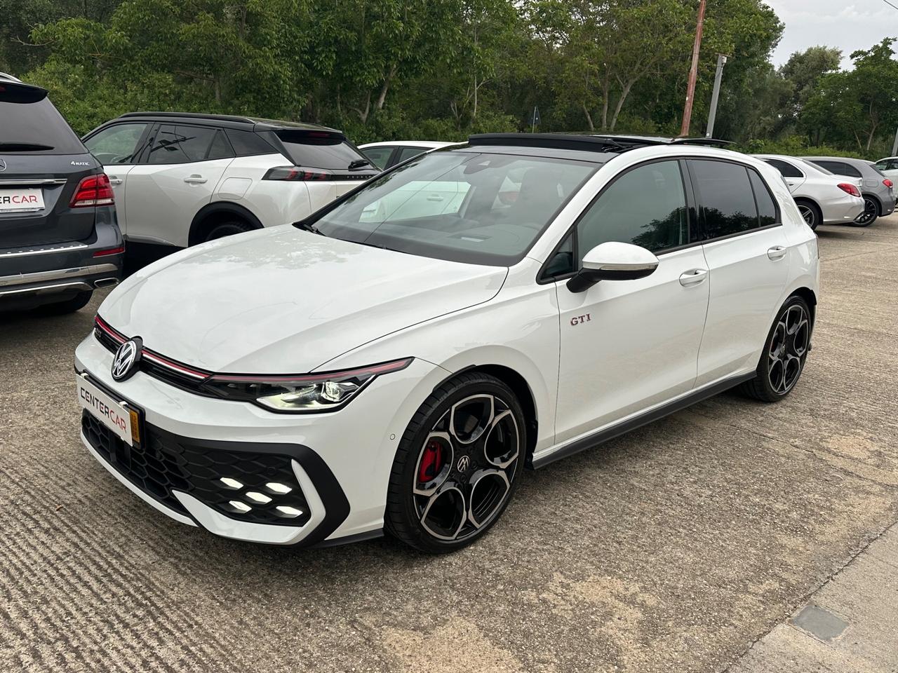 Volkswagen Golf GTI Golf 2.0 TSI GTI DSG