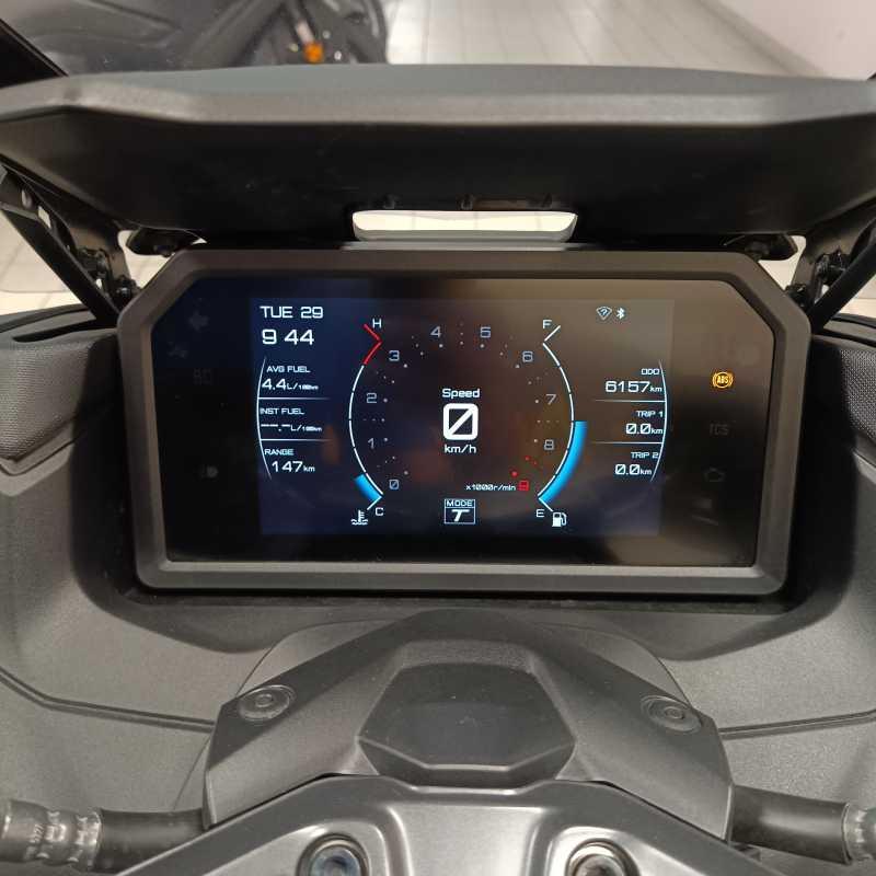 Yamaha T-Max 560 - 2025