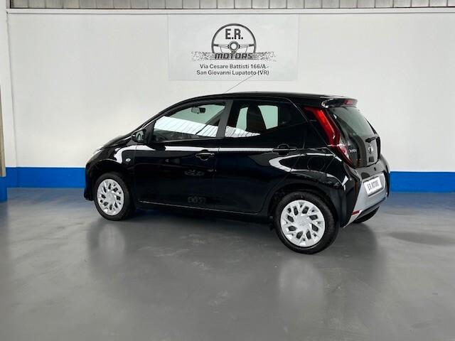 Toyota Aygo 1.0 VVT-i 72 CV 5 porte x-business NEO PATENTATI