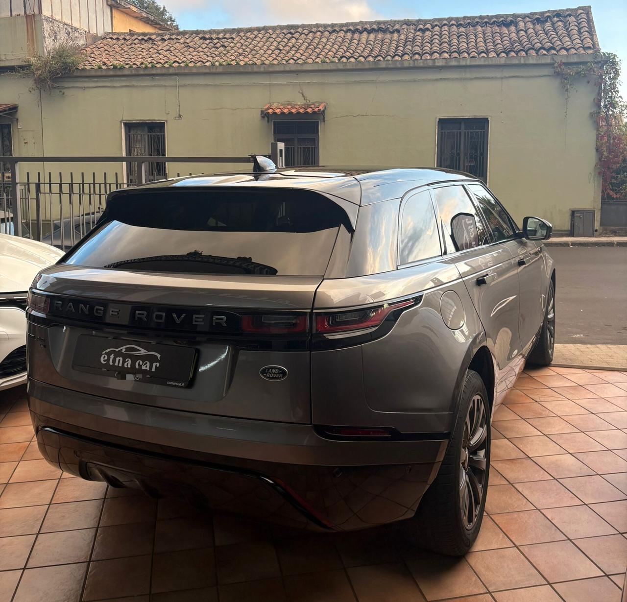 Land Rover Range Velar 2.0D I4 204 CV R-Dynamic SE