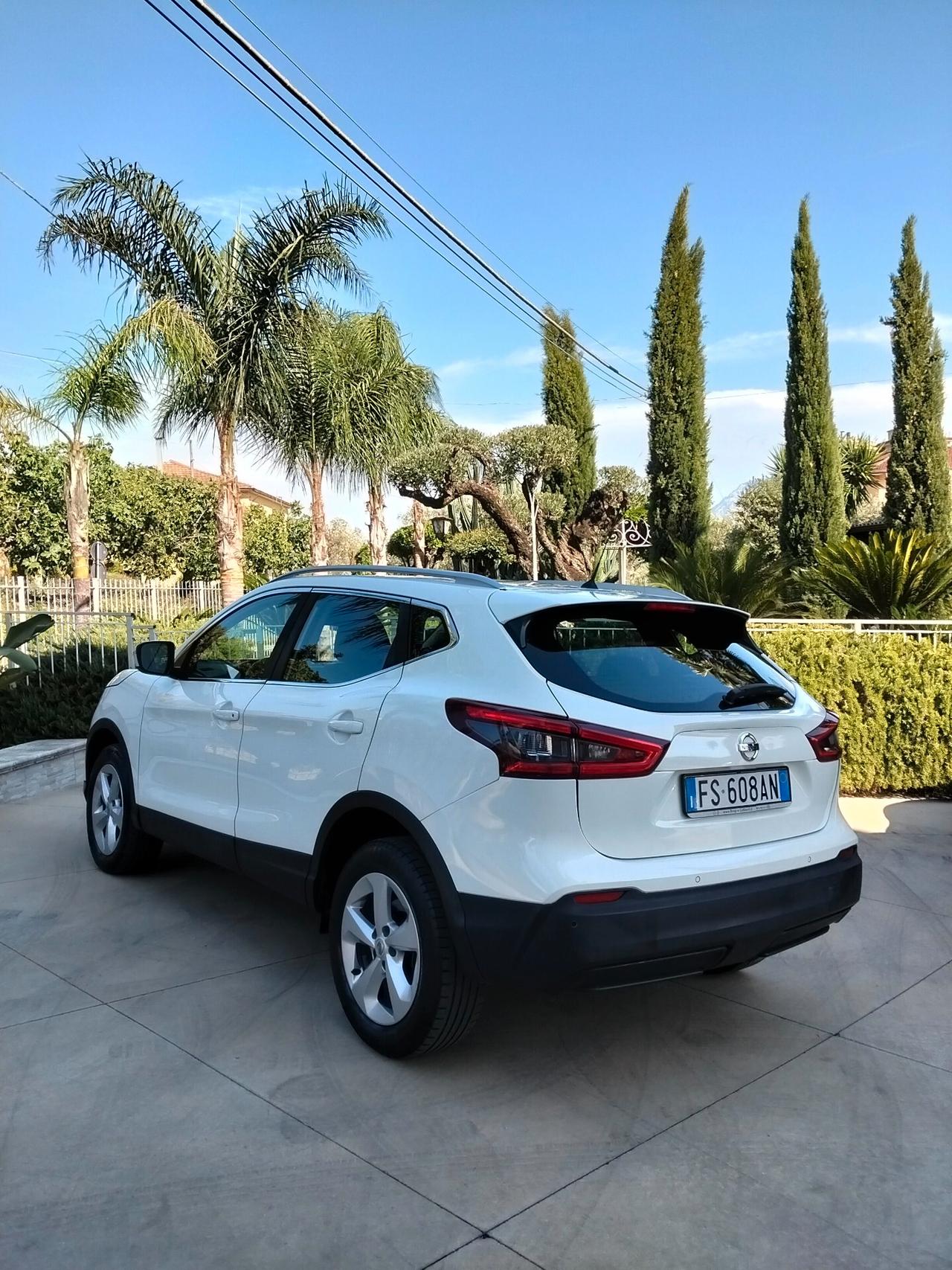 Nissan Qashqai 1.5 dCi N-Connecta