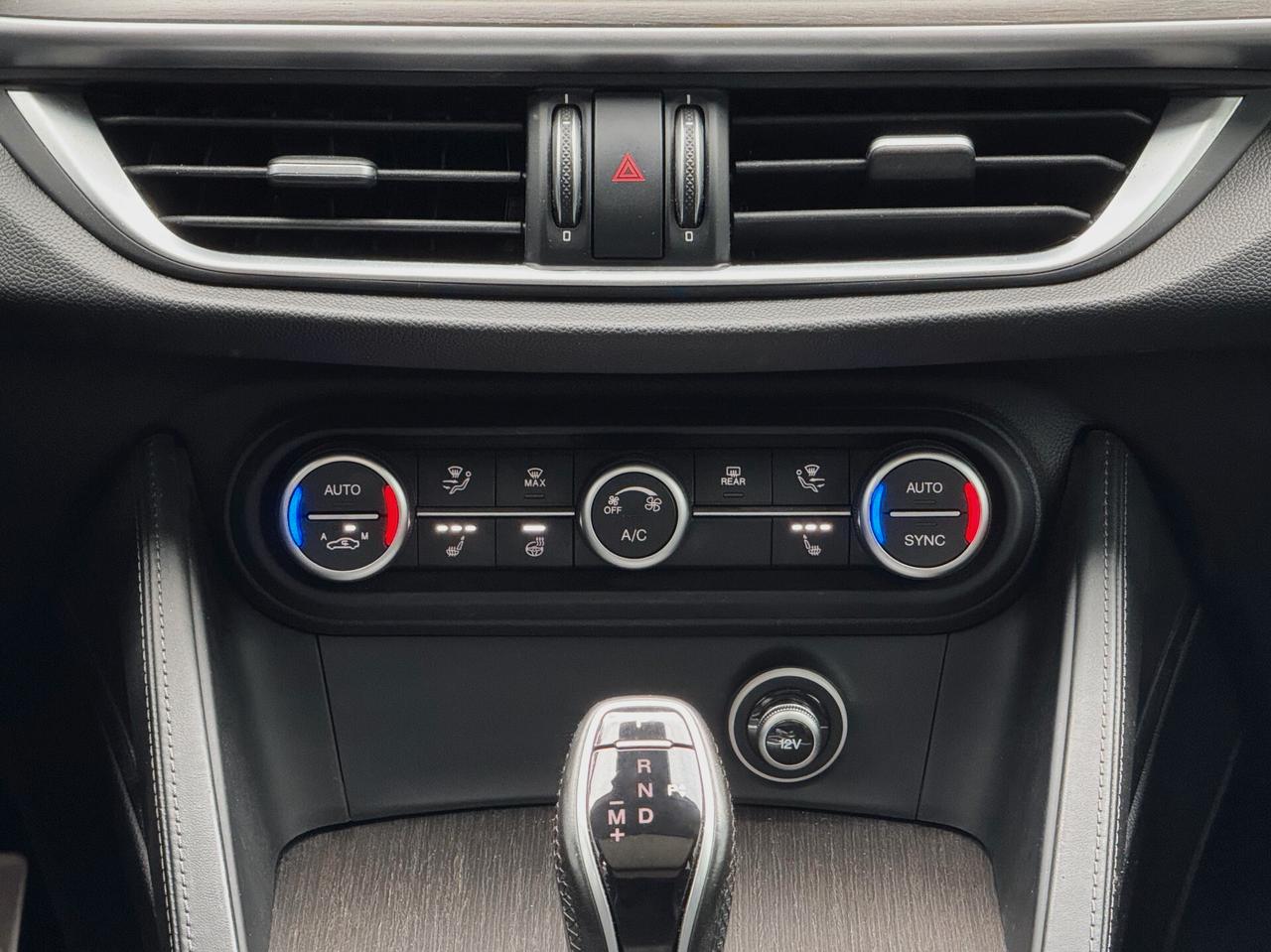 Alfa Romeo Stelvio 2.2 Turbo Diesel Ti 160CV TETTO